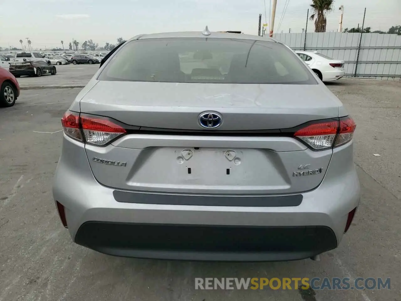 6 fotografías del automóvil dañado JTDBCMFE2R3057581 TOYOTA COROLLA 2024
