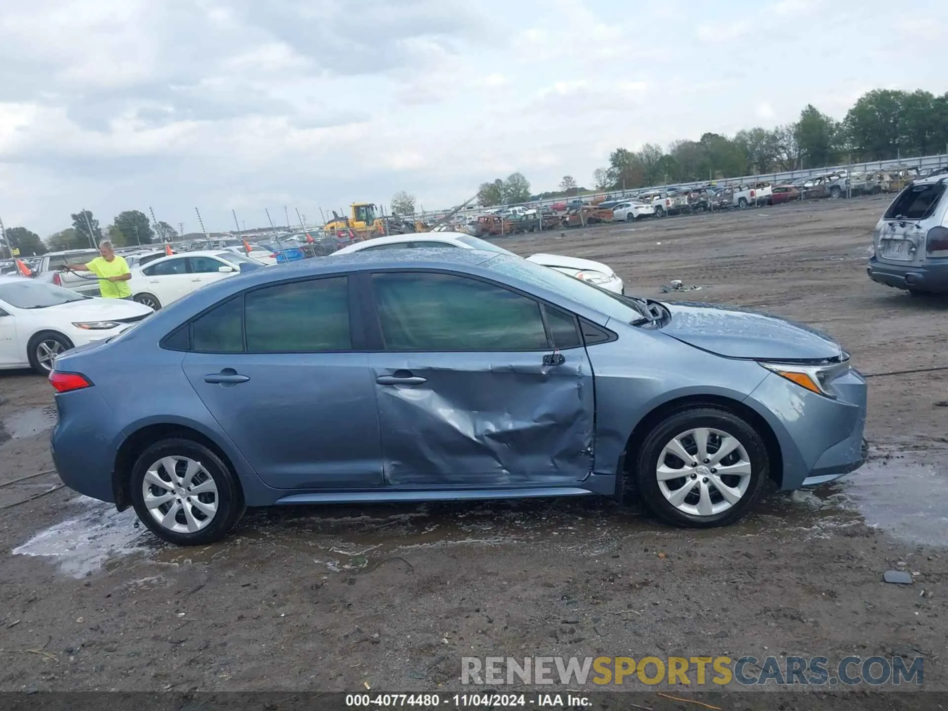 13 fotografías del automóvil dañado JTDBCMFE2R3061310 TOYOTA COROLLA 2024