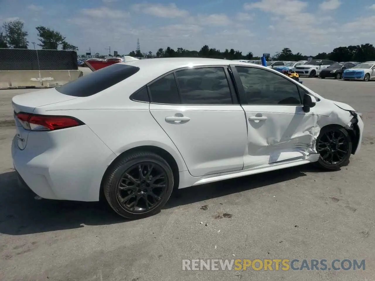 3 fotografías del automóvil dañado JTDBCMFE2R3062537 TOYOTA COROLLA 2024