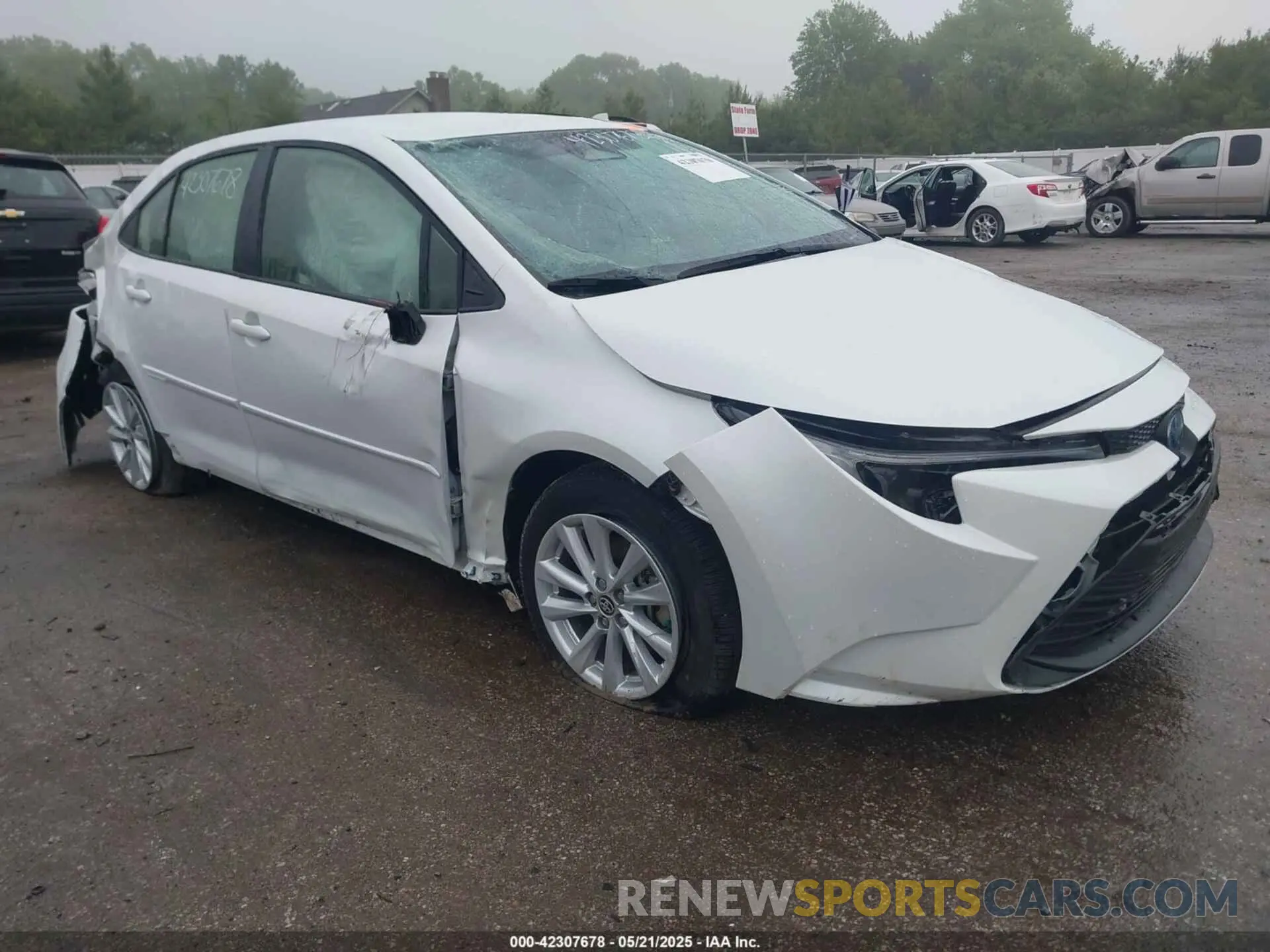 1 fotografías del automóvil dañado JTDBCMFE2R3063316 TOYOTA COROLLA 2024