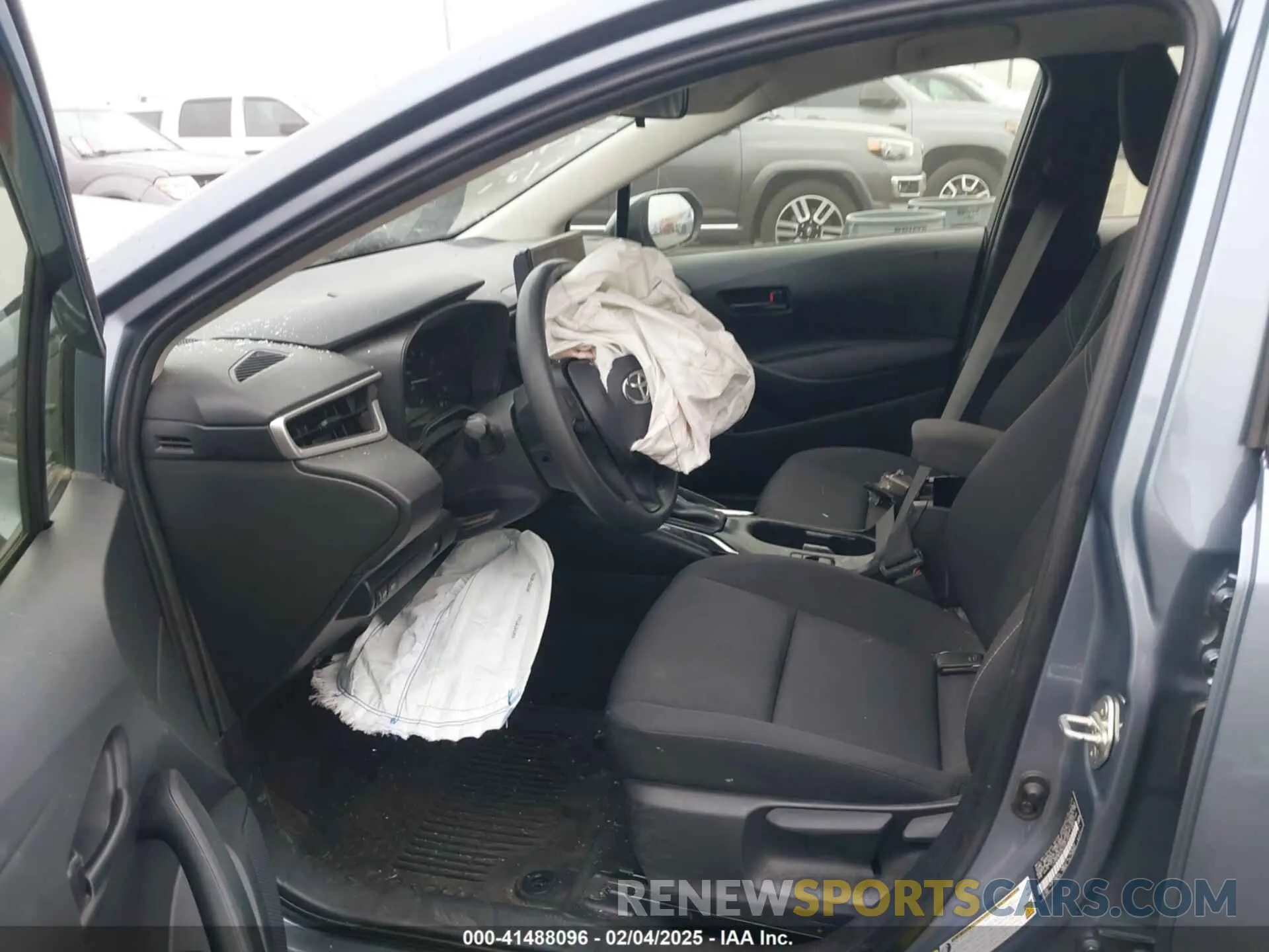 5 fotografías del automóvil dañado JTDBCMFE2RJ021904 TOYOTA COROLLA 2024