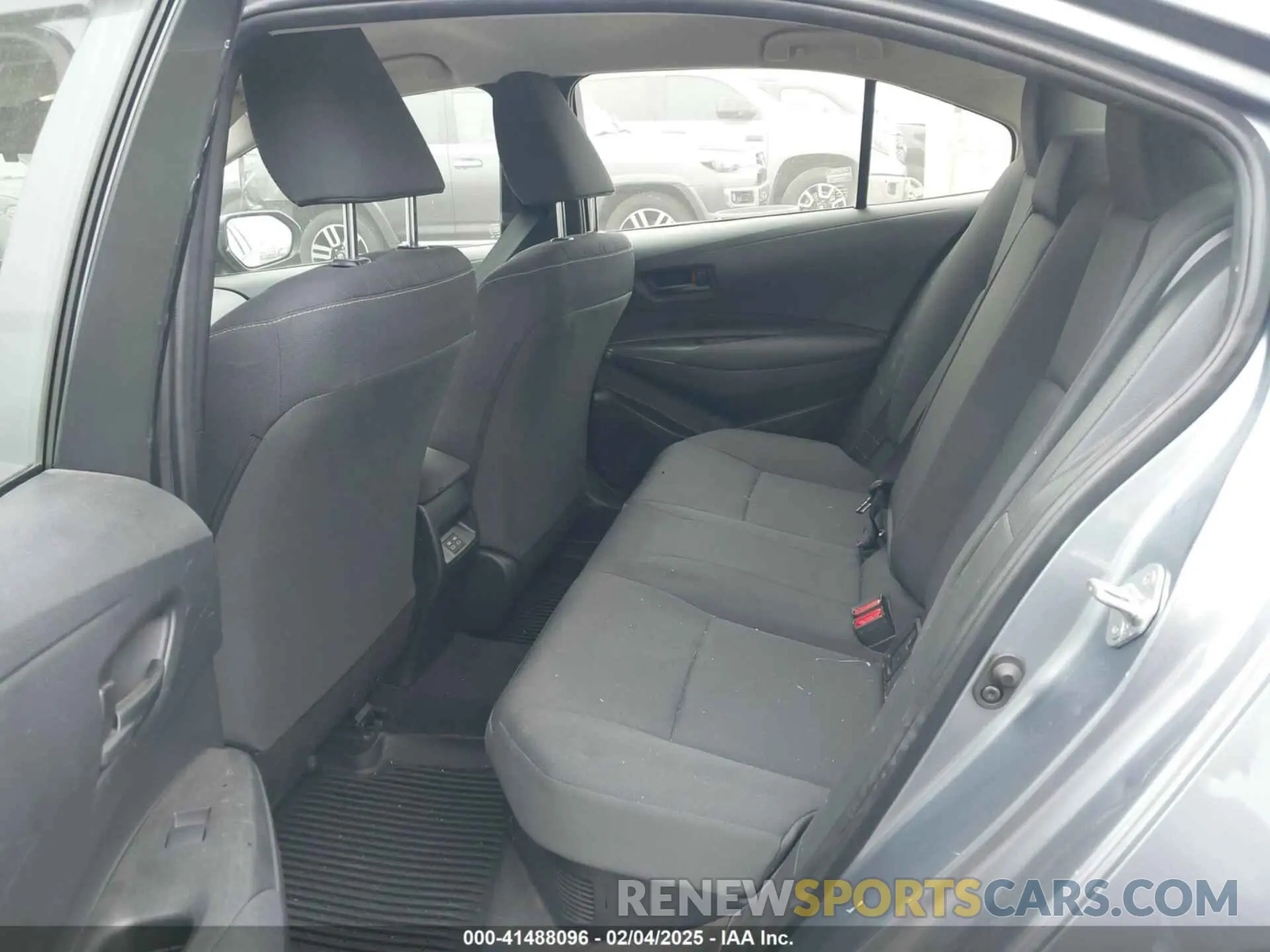 8 fotografías del automóvil dañado JTDBCMFE2RJ021904 TOYOTA COROLLA 2024