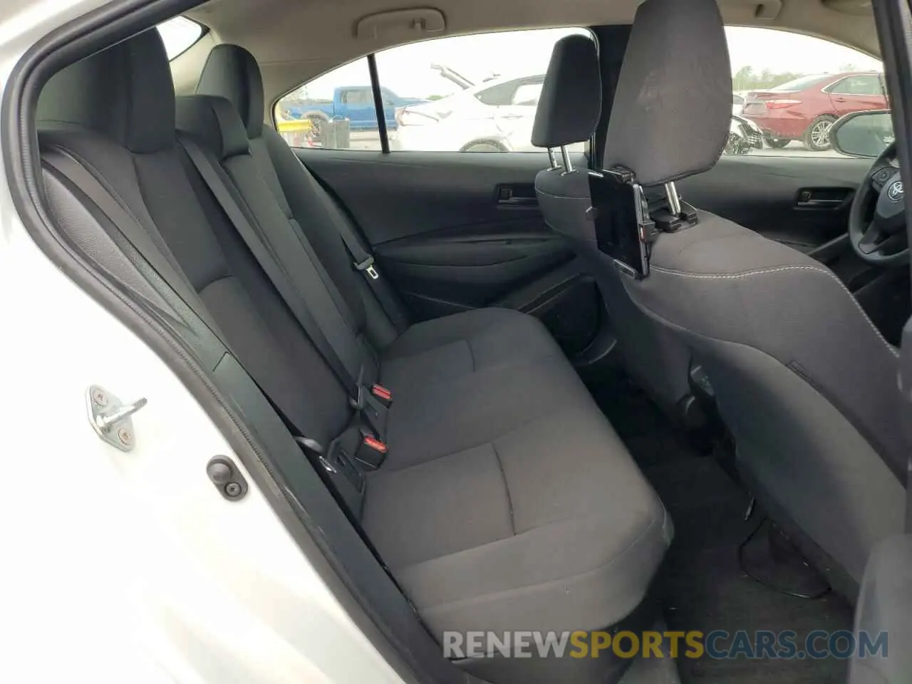 10 fotografías del automóvil dañado JTDBCMFE2RJ033809 TOYOTA COROLLA 2024