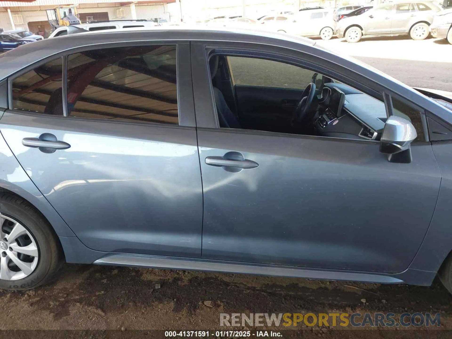 13 fotografías del automóvil dañado JTDBCMFE2RJ035365 TOYOTA COROLLA 2024