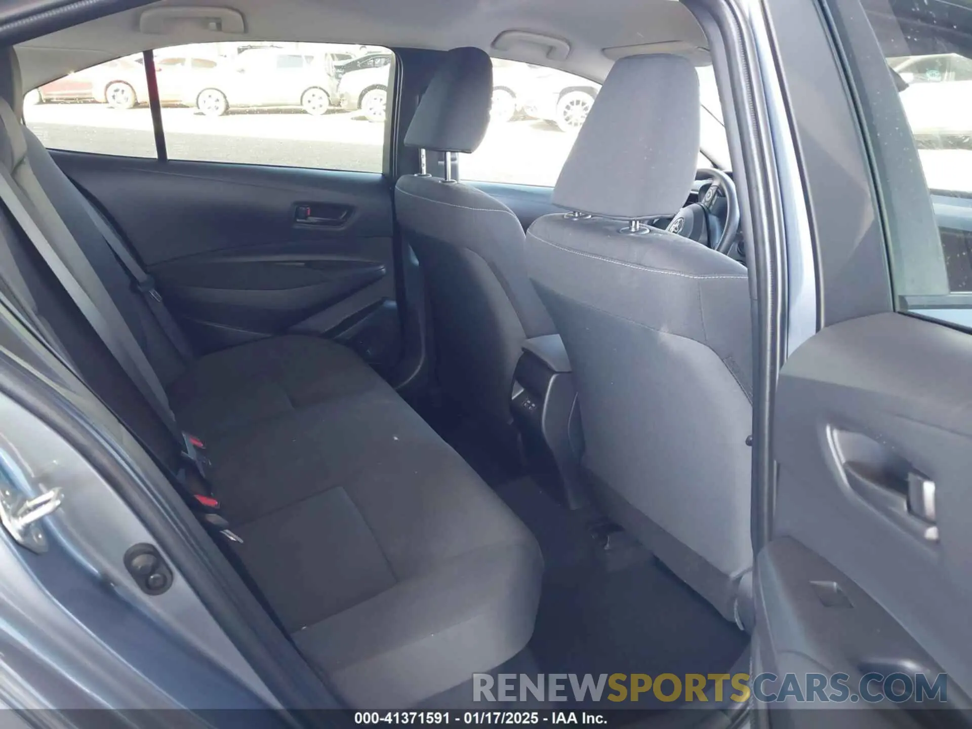 8 fotografías del automóvil dañado JTDBCMFE2RJ035365 TOYOTA COROLLA 2024