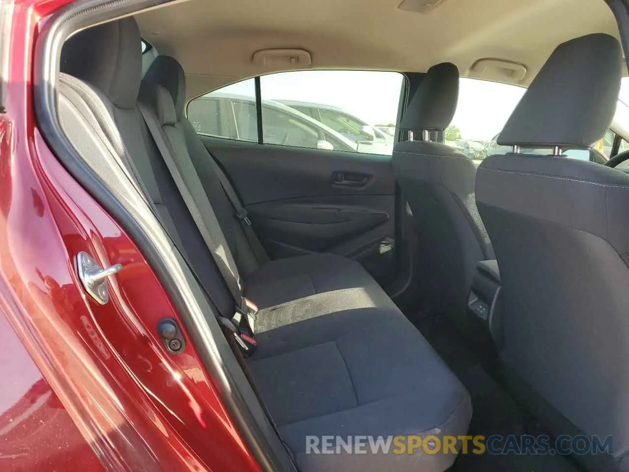 10 fotografías del automóvil dañado JTDBCMFE2RJ037102 TOYOTA COROLLA 2024