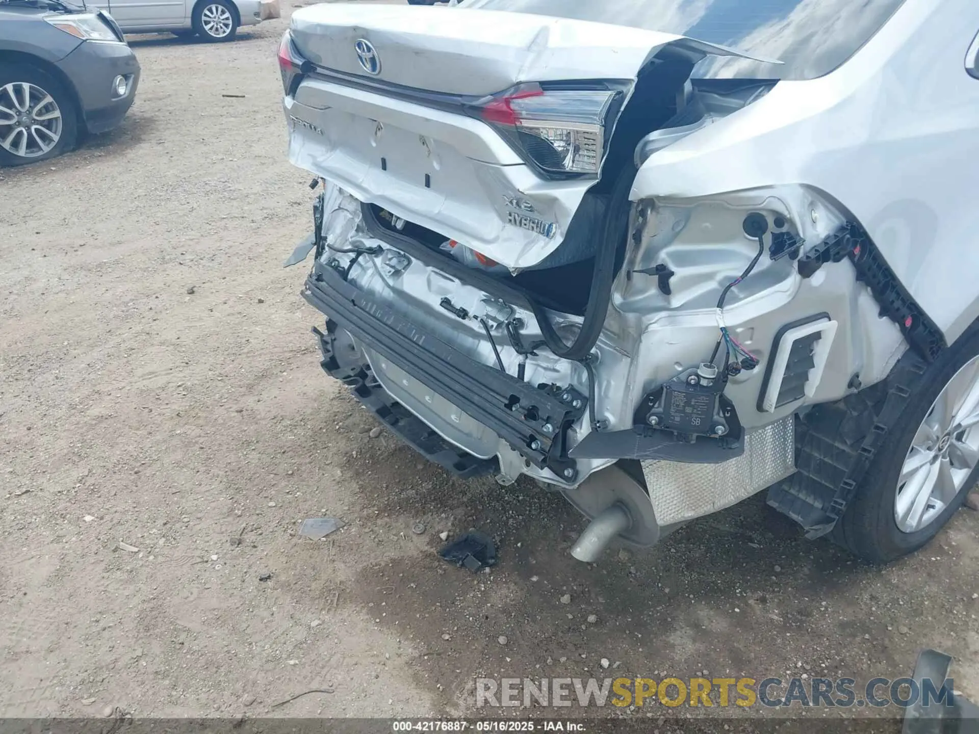 19 fotografías del automóvil dañado JTDBCMFE3R3037615 TOYOTA COROLLA 2024
