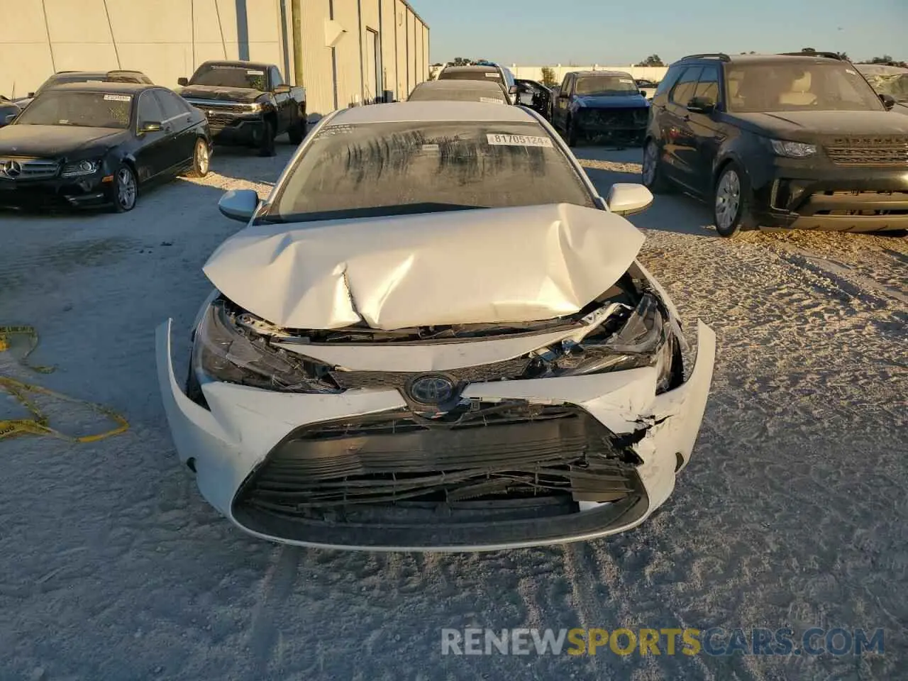 5 fotografías del automóvil dañado JTDBCMFE3R3046444 TOYOTA COROLLA 2024