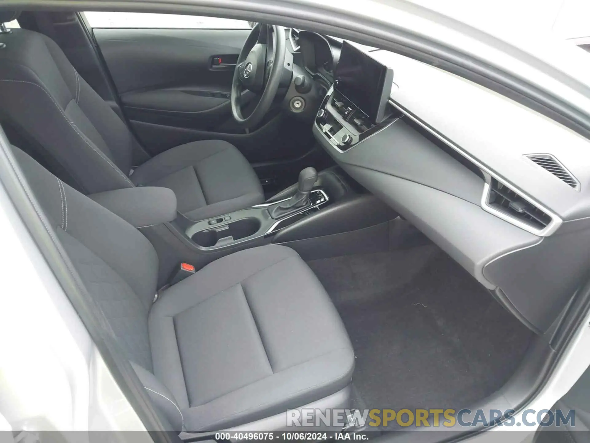 5 fotografías del automóvil dañado JTDBCMFE3RJ018221 TOYOTA COROLLA 2024