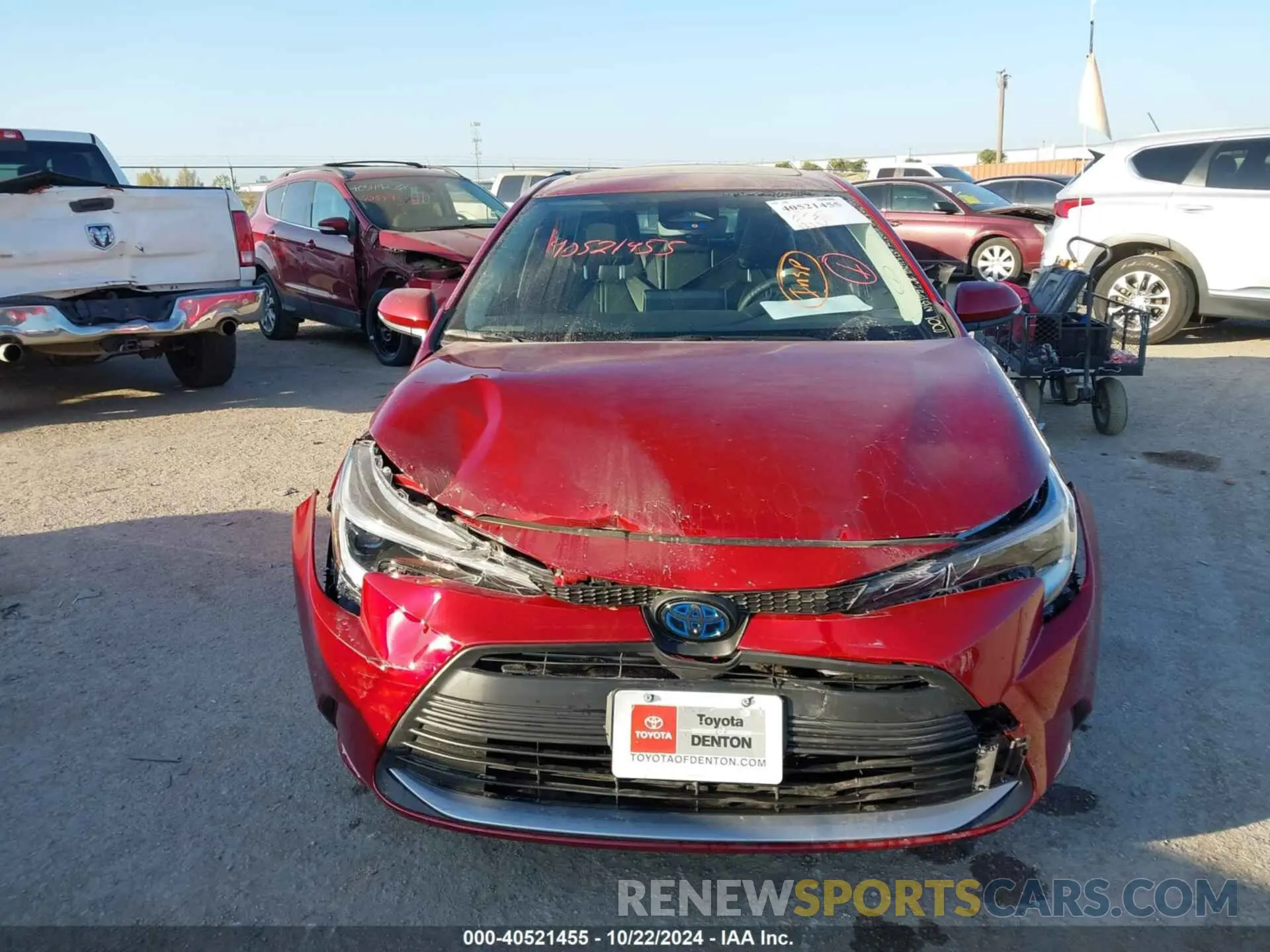 12 fotografías del automóvil dañado JTDBCMFE3RJ034211 TOYOTA COROLLA 2024