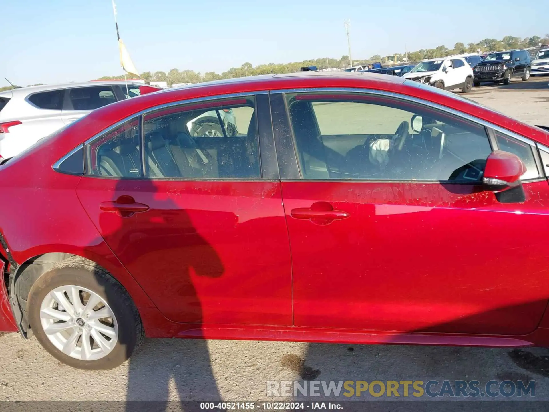13 fotografías del automóvil dañado JTDBCMFE3RJ034211 TOYOTA COROLLA 2024