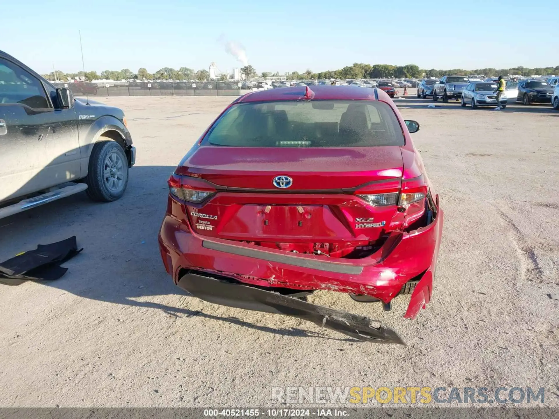17 fotografías del automóvil dañado JTDBCMFE3RJ034211 TOYOTA COROLLA 2024