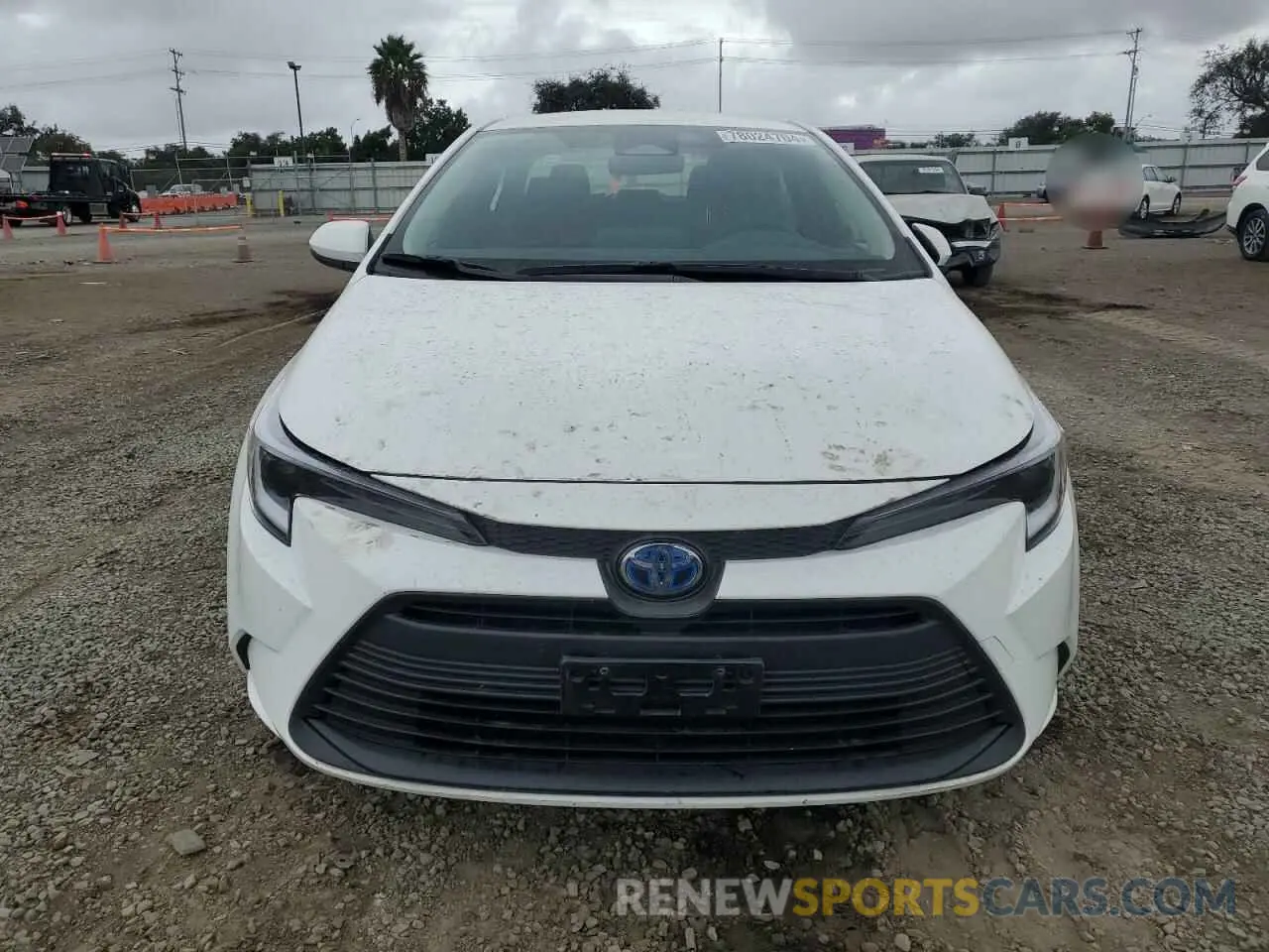 5 fotografías del automóvil dañado JTDBCMFE4R3038580 TOYOTA COROLLA 2024