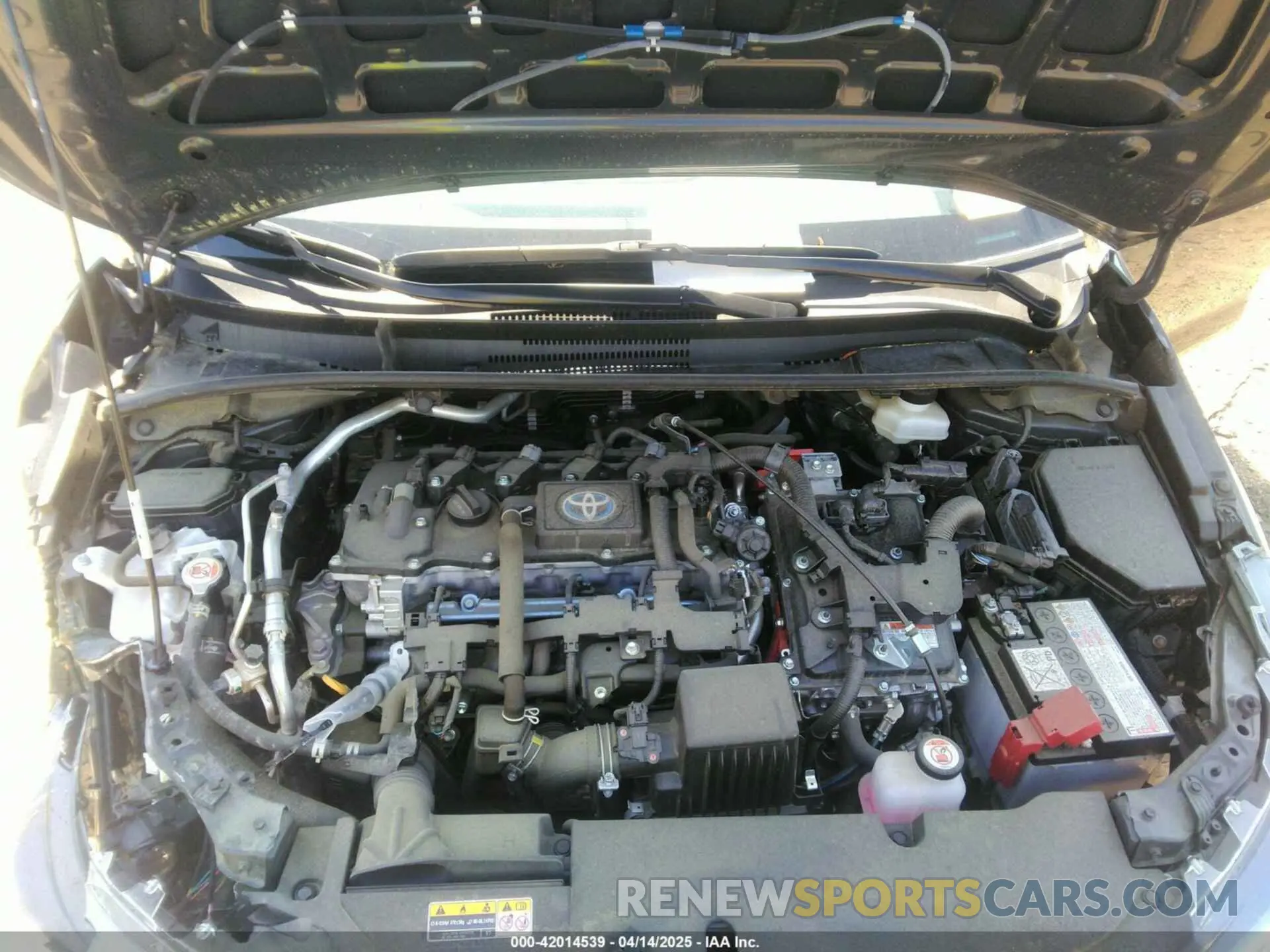 10 fotografías del automóvil dañado JTDBCMFE4R3041785 TOYOTA COROLLA 2024