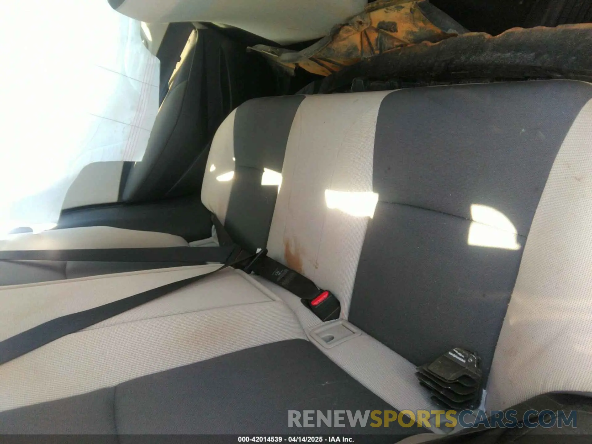 8 fotografías del automóvil dañado JTDBCMFE4R3041785 TOYOTA COROLLA 2024
