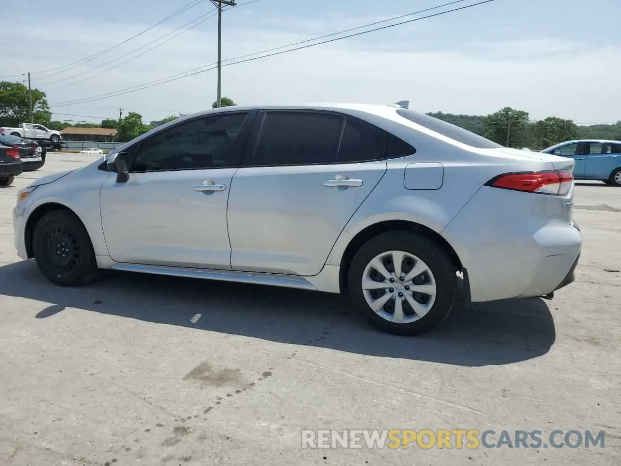 2 fotografías del automóvil dañado JTDBCMFE4RJ017403 TOYOTA COROLLA 2024