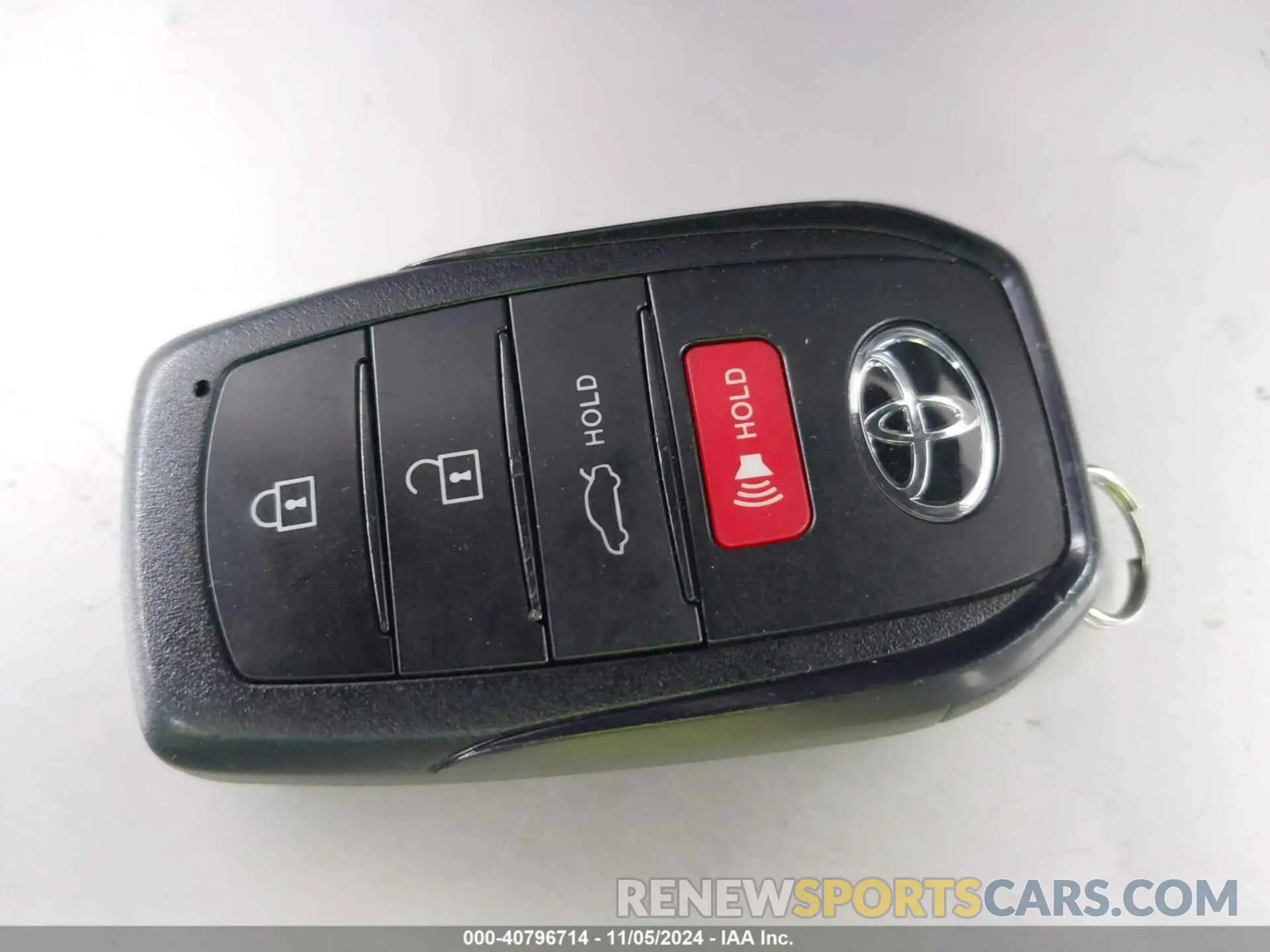 11 fotografías del automóvil dañado JTDBCMFE4RJ029955 TOYOTA COROLLA 2024