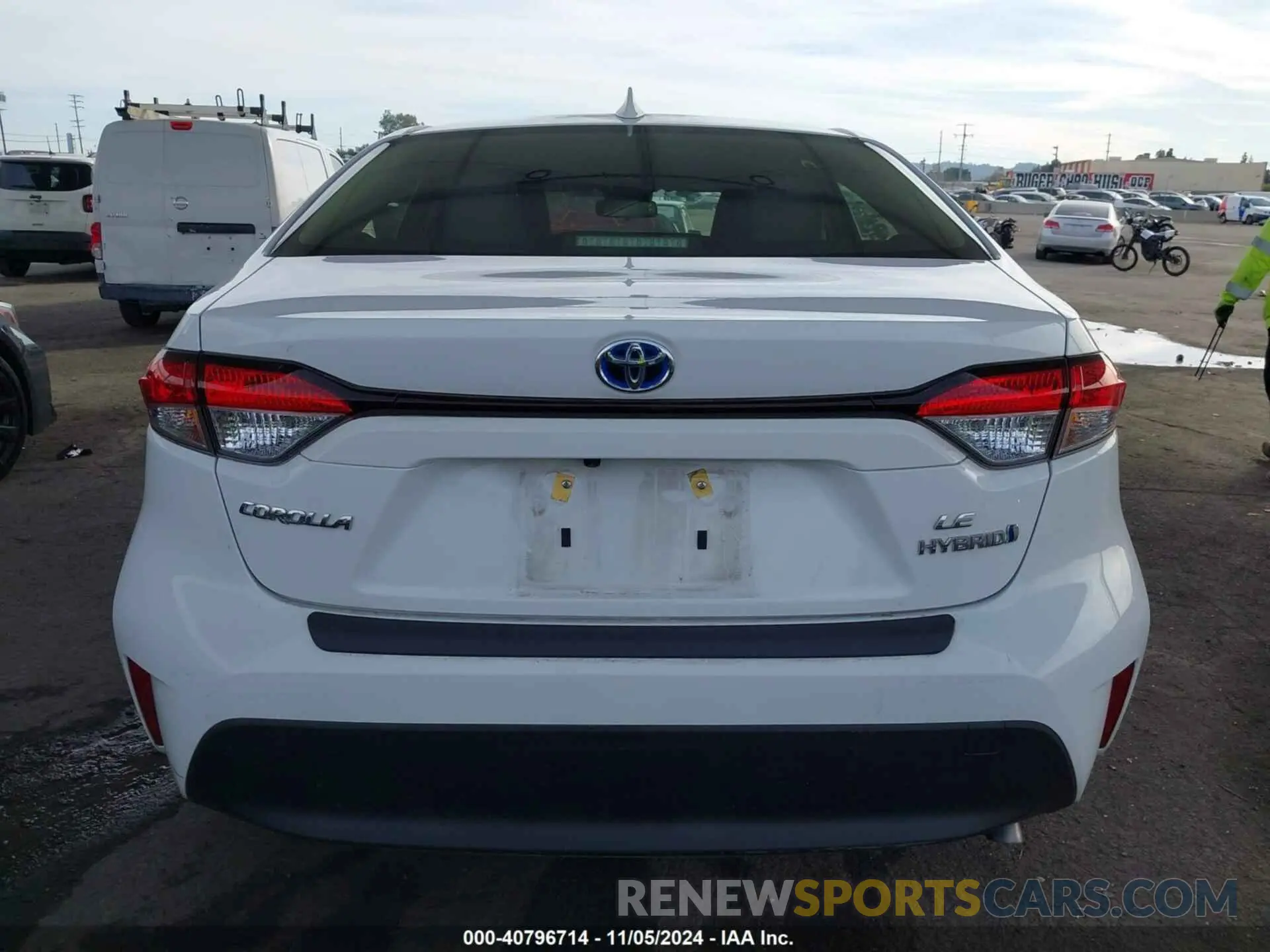 16 fotografías del automóvil dañado JTDBCMFE4RJ029955 TOYOTA COROLLA 2024