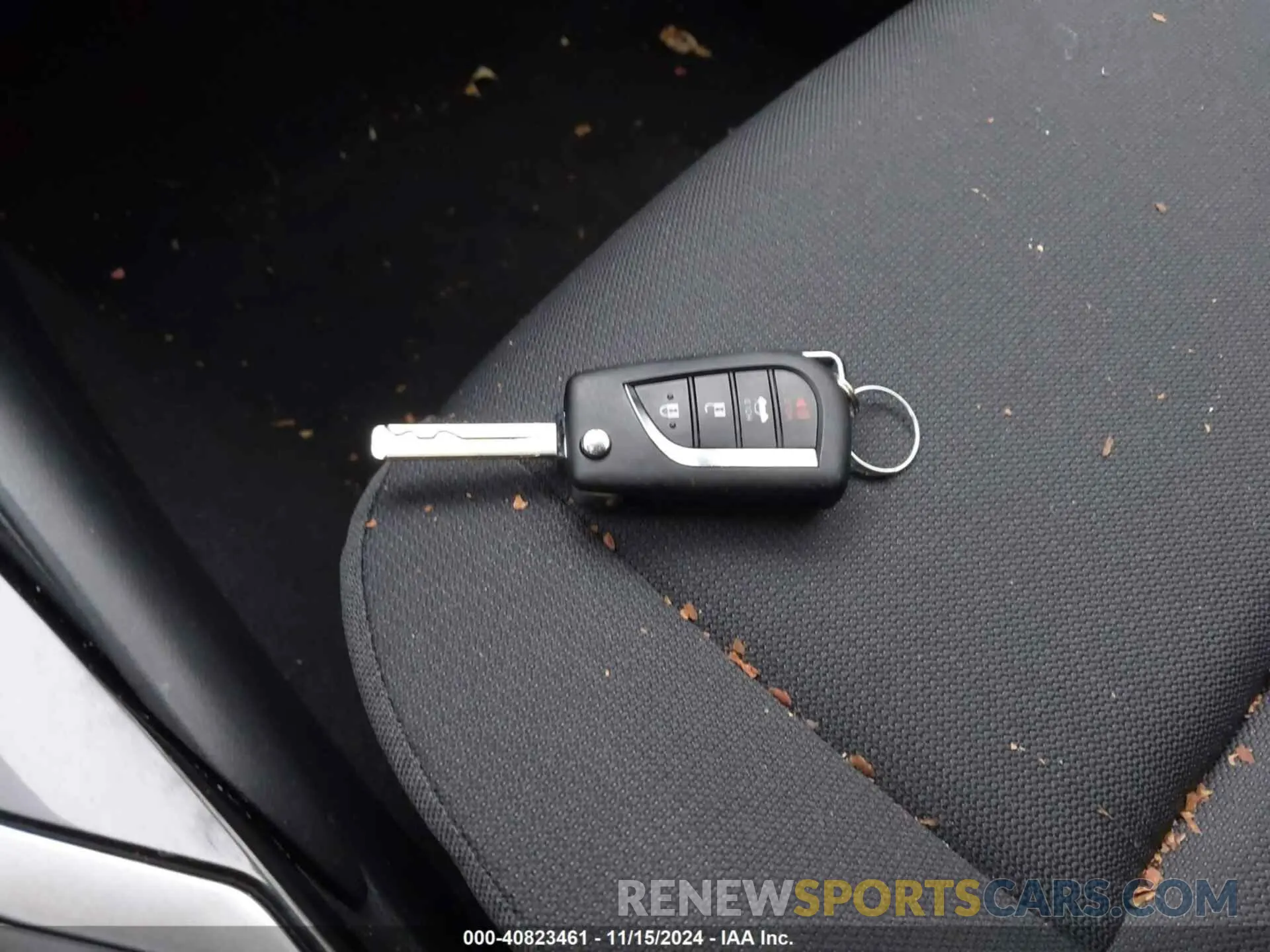 11 fotografías del automóvil dañado JTDBCMFE4RJ033424 TOYOTA COROLLA 2024