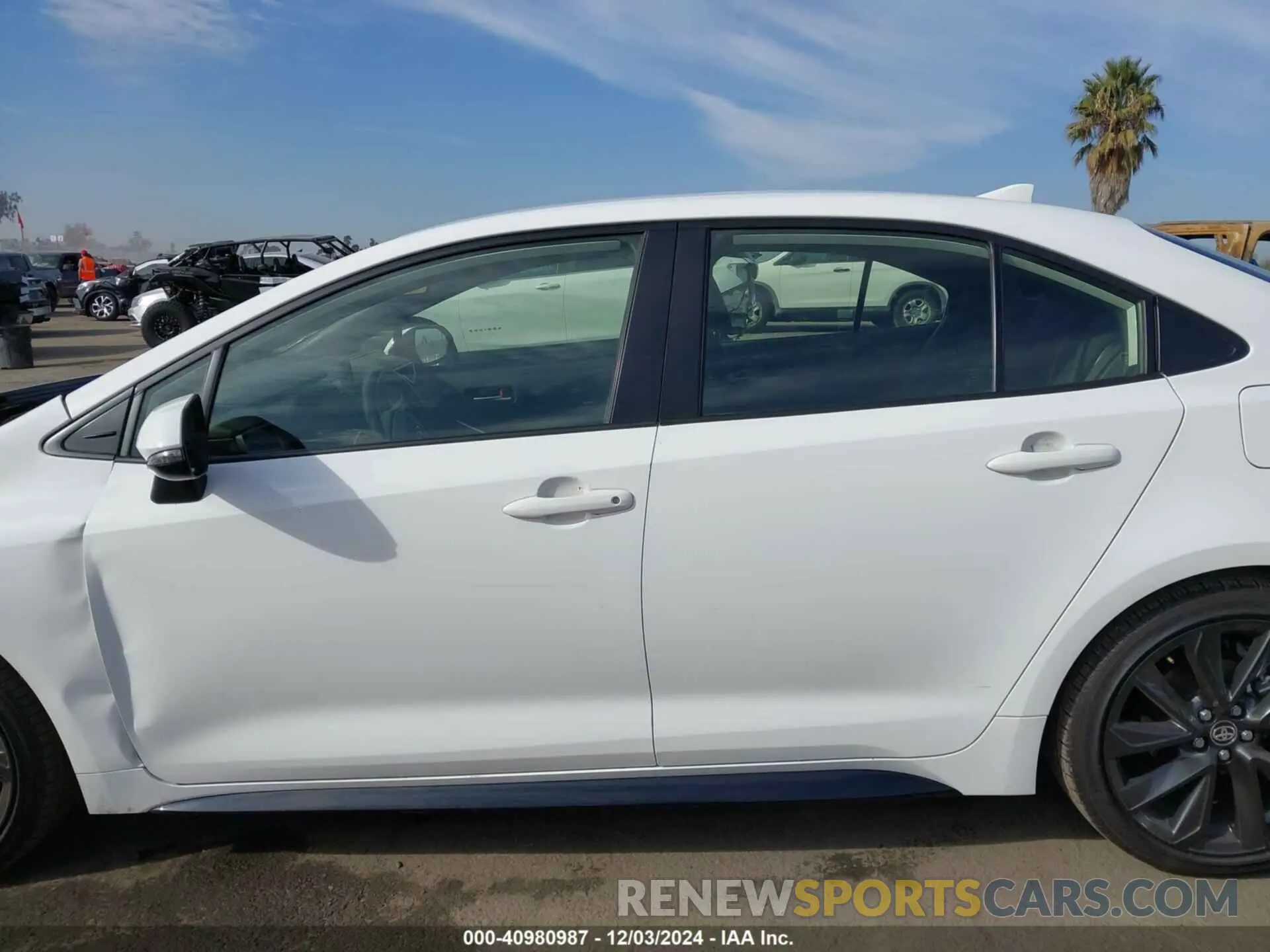 15 fotografías del automóvil dañado JTDBCMFE5R3037180 TOYOTA COROLLA 2024