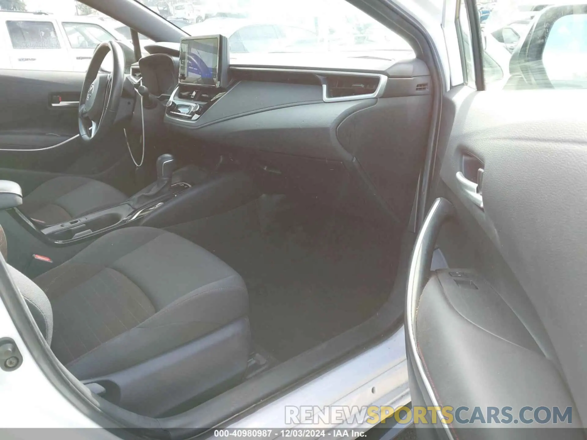5 fotografías del automóvil dañado JTDBCMFE5R3037180 TOYOTA COROLLA 2024