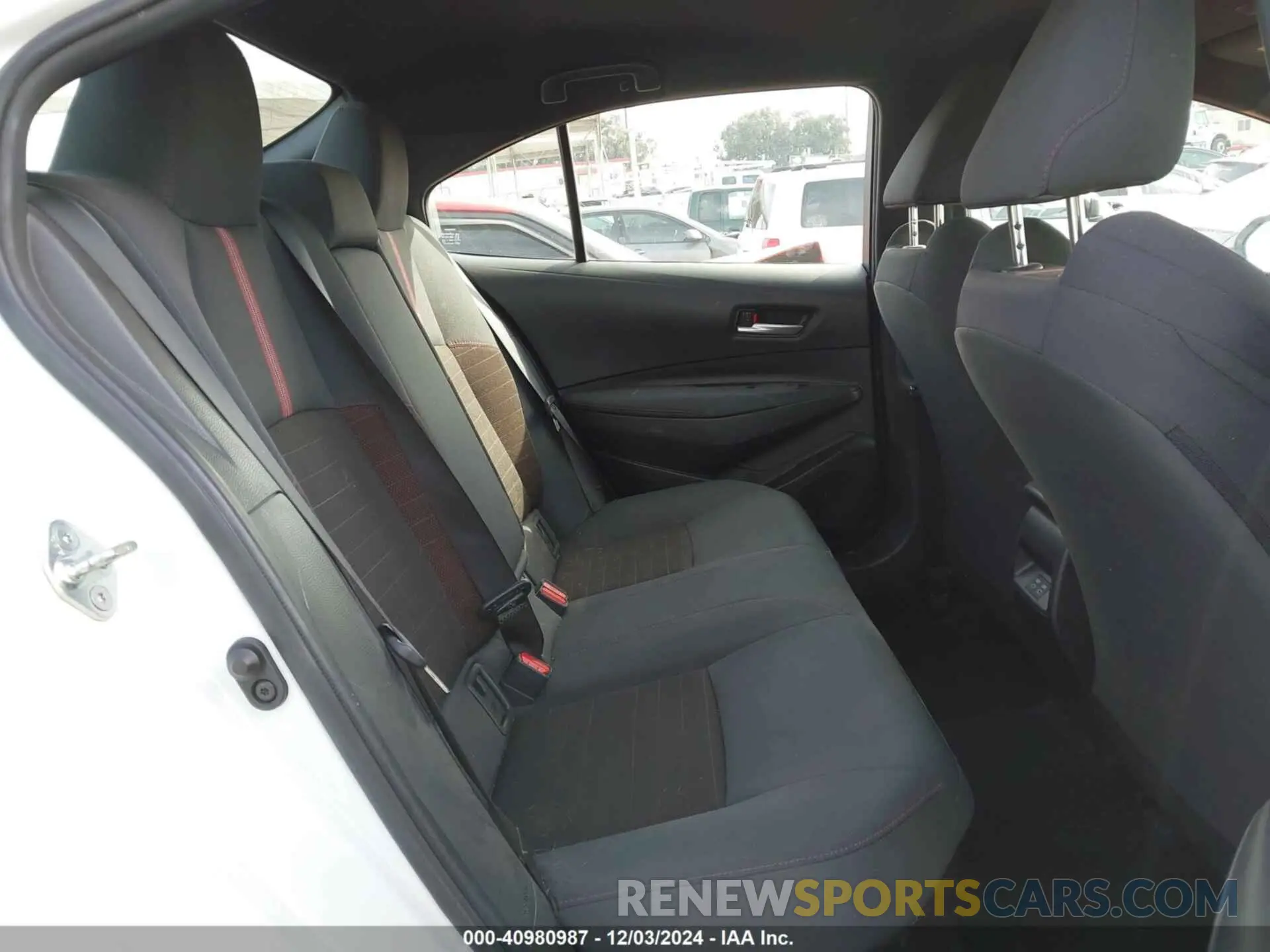 8 fotografías del automóvil dañado JTDBCMFE5R3037180 TOYOTA COROLLA 2024