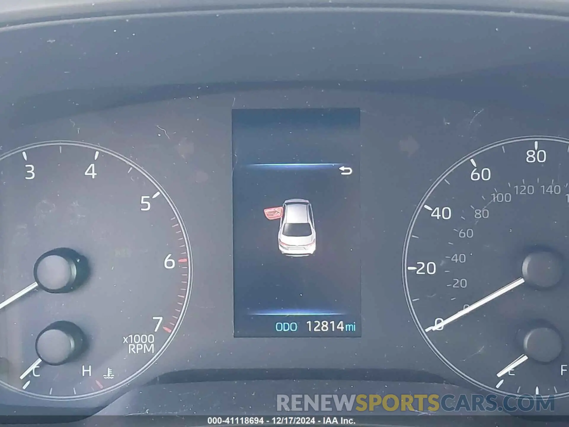 14 fotografías del automóvil dañado JTDBCMFE5R3039589 TOYOTA COROLLA 2024