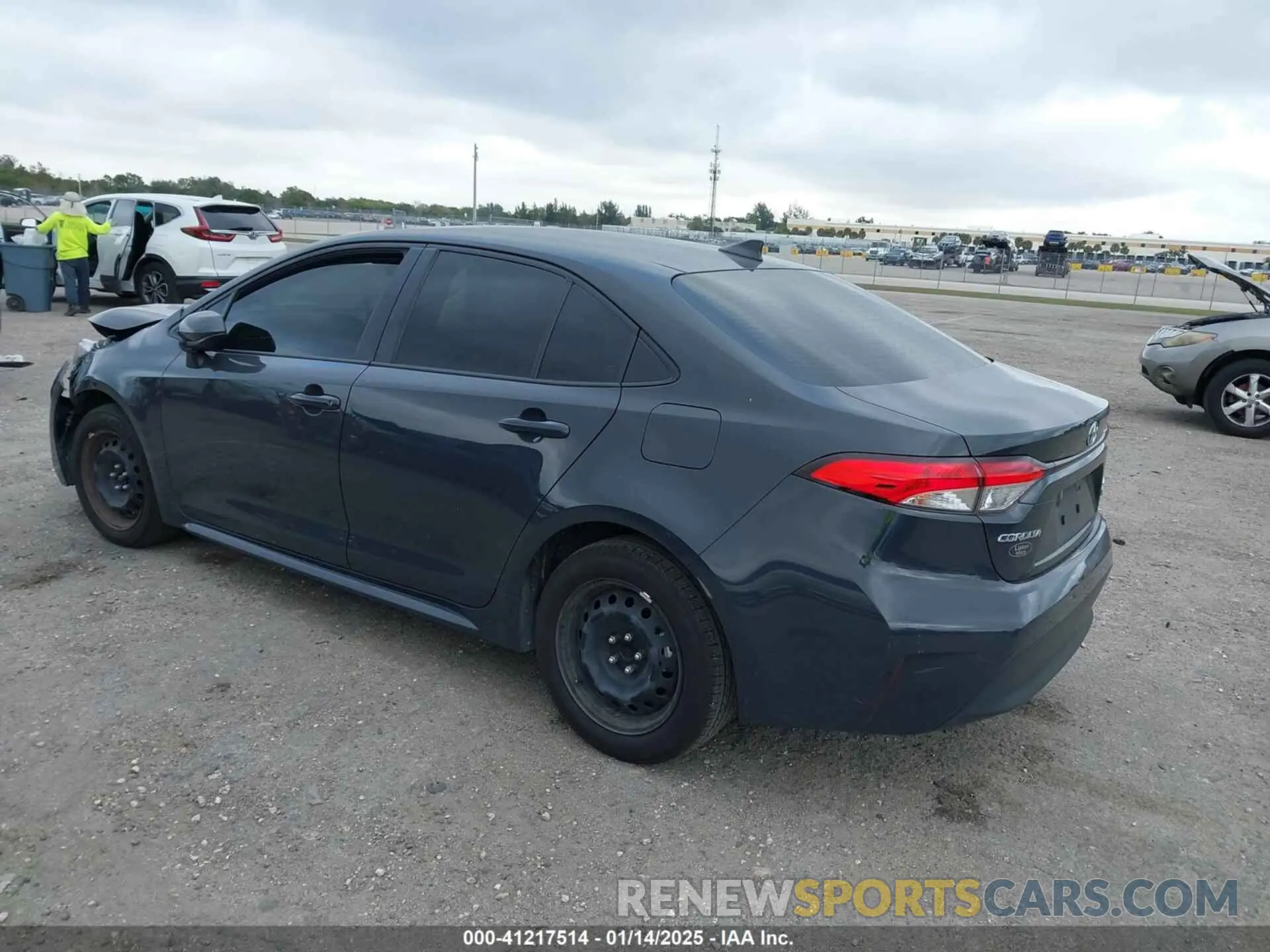 3 fotografías del automóvil dañado JTDBCMFE5R3040628 TOYOTA COROLLA 2024