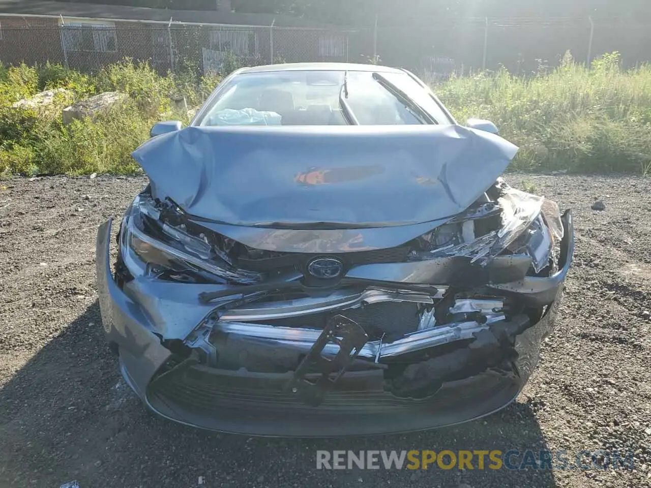 5 fotografías del automóvil dañado JTDBCMFE5R3048874 TOYOTA COROLLA 2024