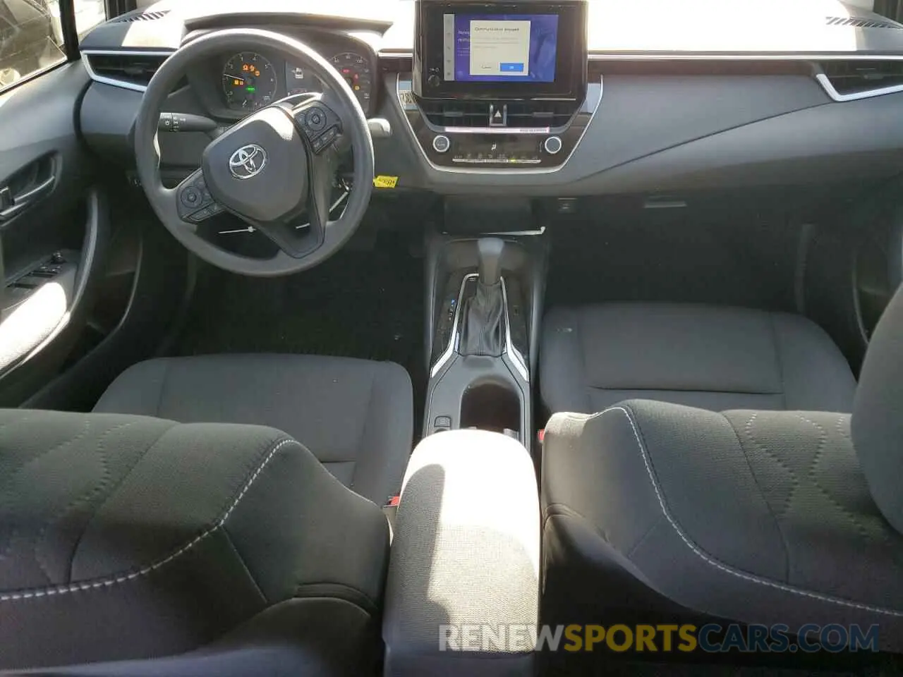 8 fotografías del automóvil dañado JTDBCMFE5R3051337 TOYOTA COROLLA 2024