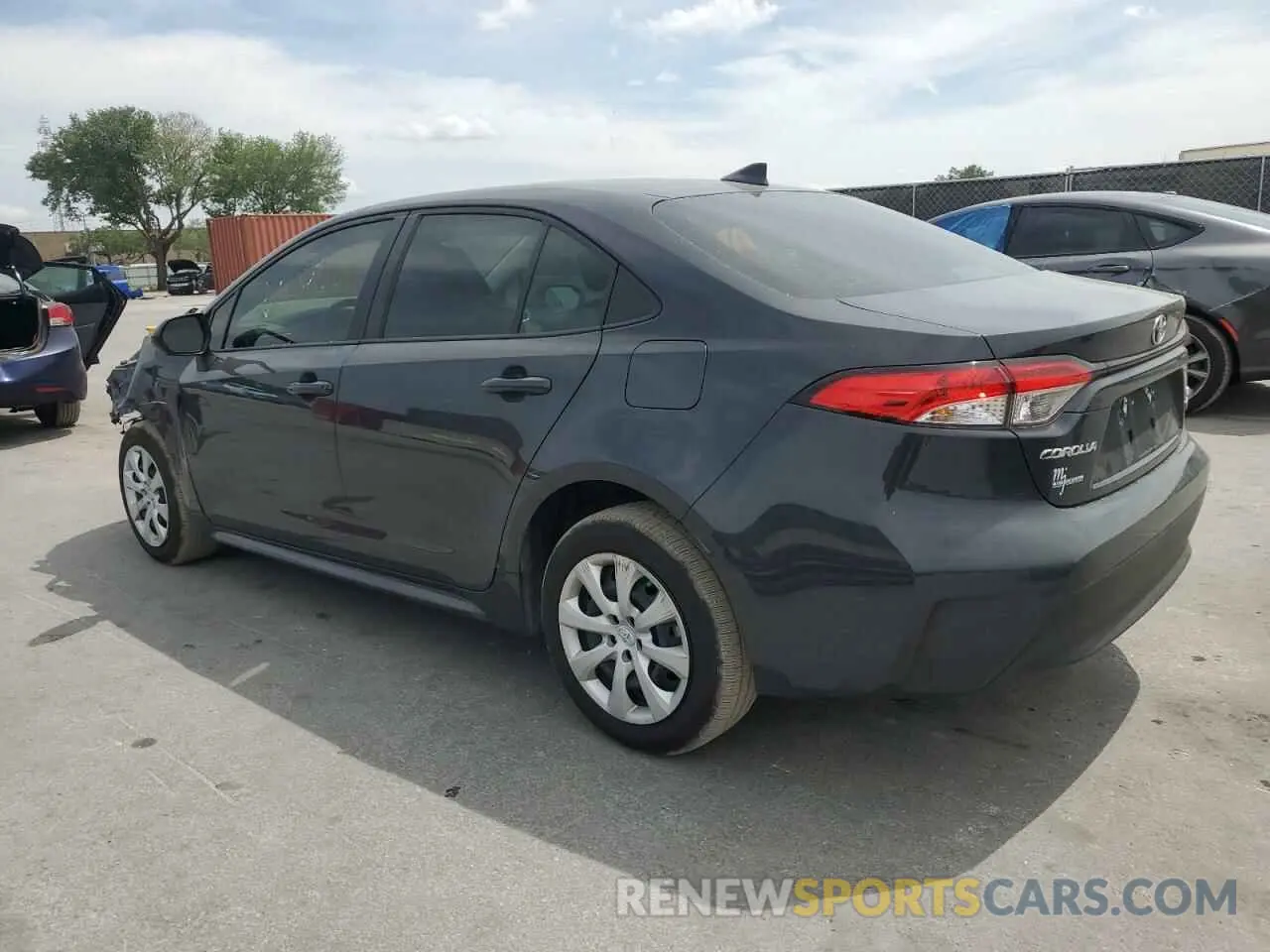 2 fotografías del automóvil dañado JTDBCMFE5R3065562 TOYOTA COROLLA 2024