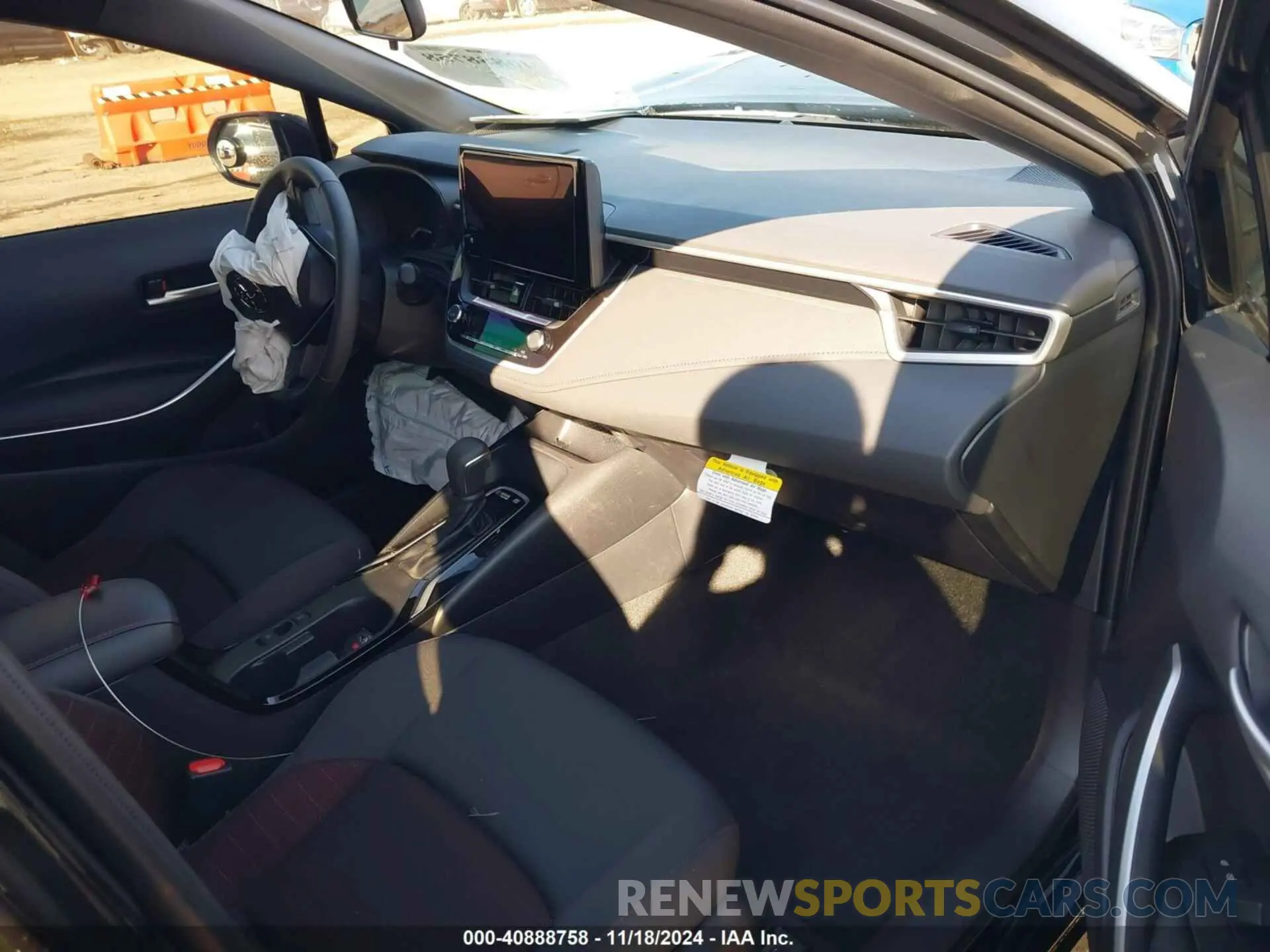 5 fotografías del automóvil dañado JTDBCMFE5R3067828 TOYOTA COROLLA 2024