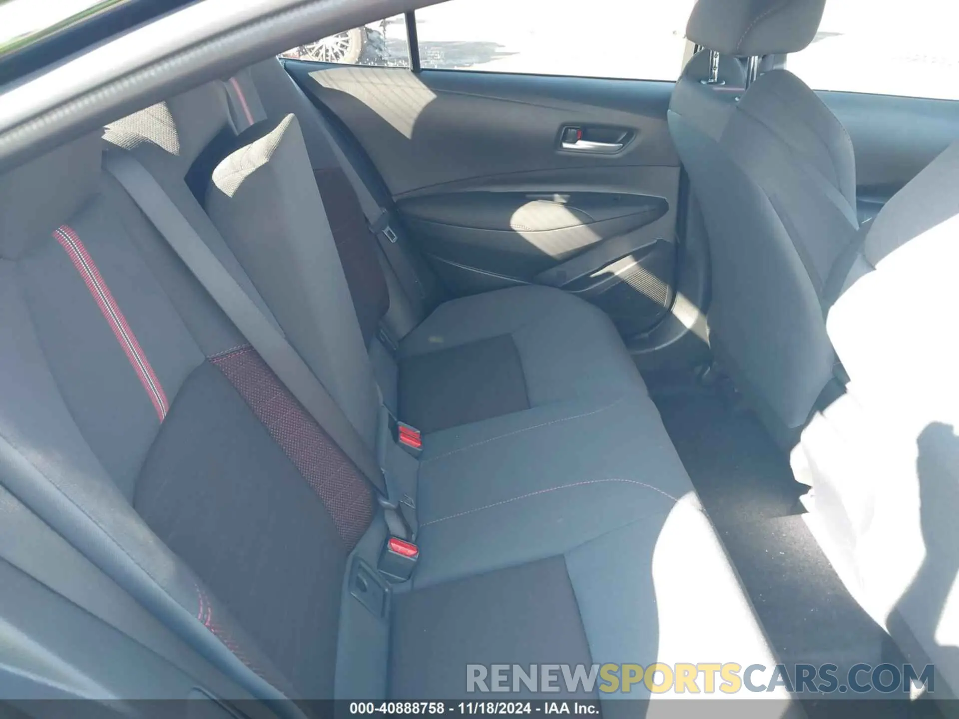 8 fotografías del automóvil dañado JTDBCMFE5R3067828 TOYOTA COROLLA 2024