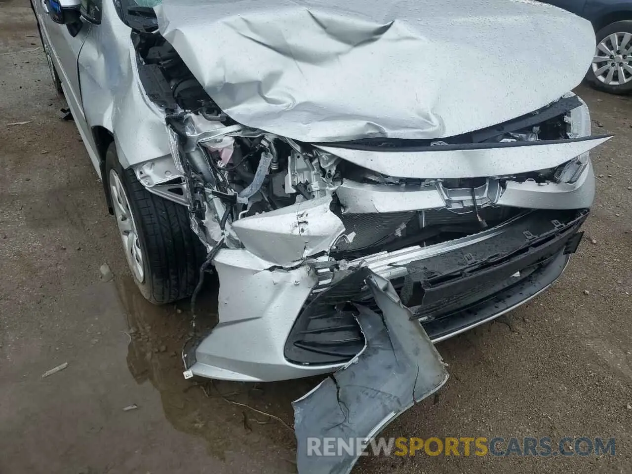 11 fotografías del automóvil dañado JTDBCMFE6R3041139 TOYOTA COROLLA 2024