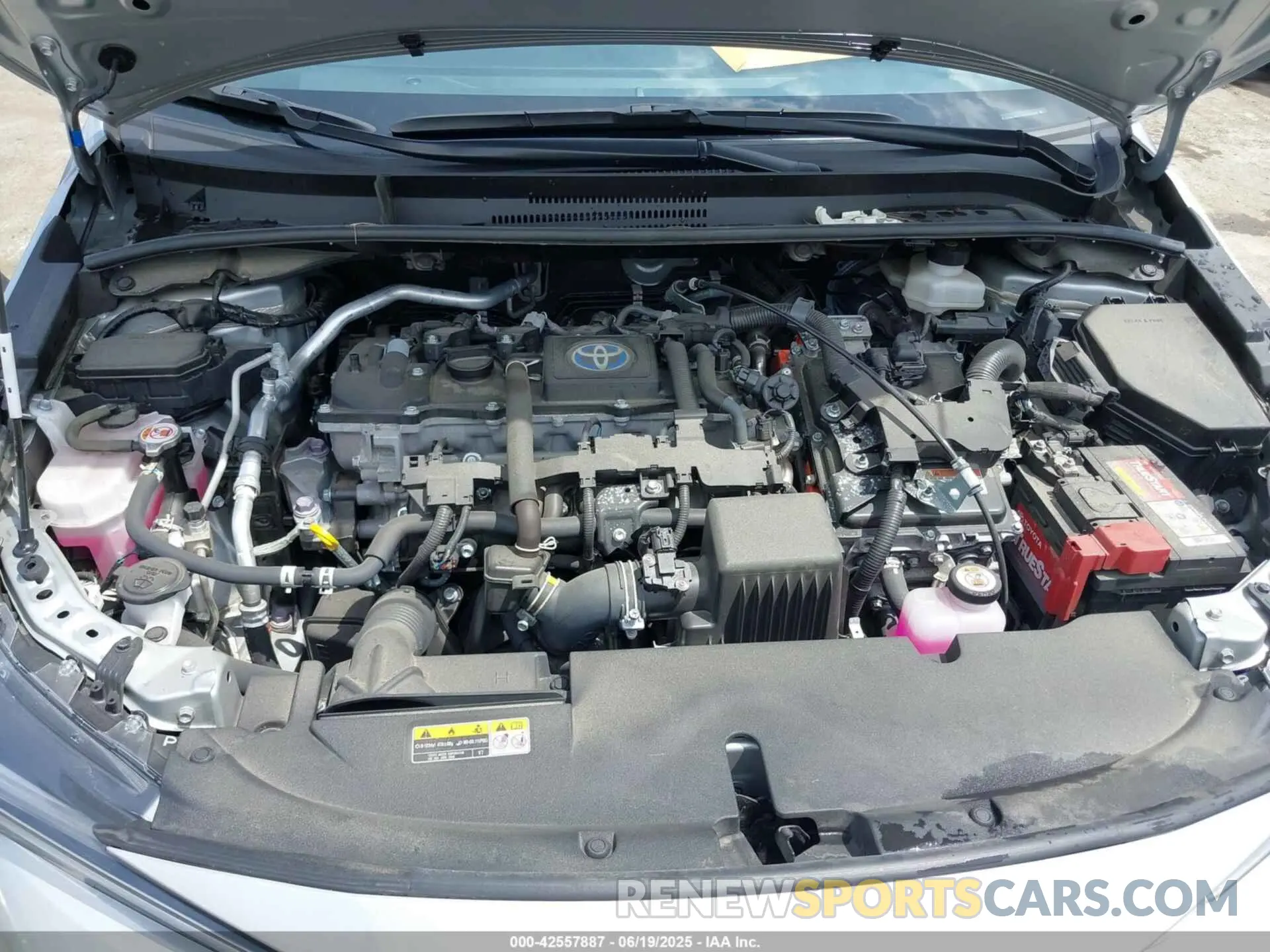 10 fotografías del automóvil dañado JTDBCMFE6RJ033229 TOYOTA COROLLA 2024