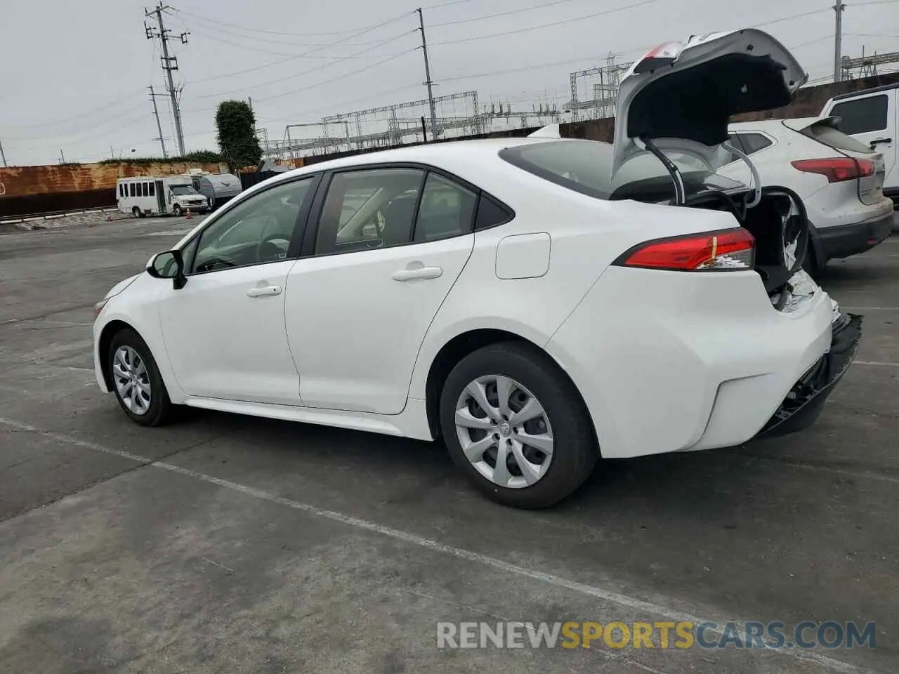 2 fotografías del automóvil dañado JTDBCMFE7R3030635 TOYOTA COROLLA 2024