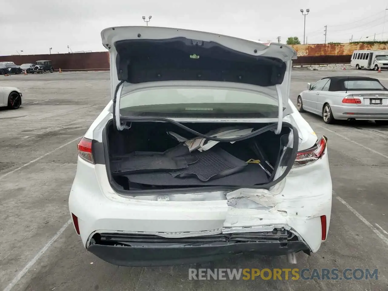 6 fotografías del automóvil dañado JTDBCMFE7R3030635 TOYOTA COROLLA 2024