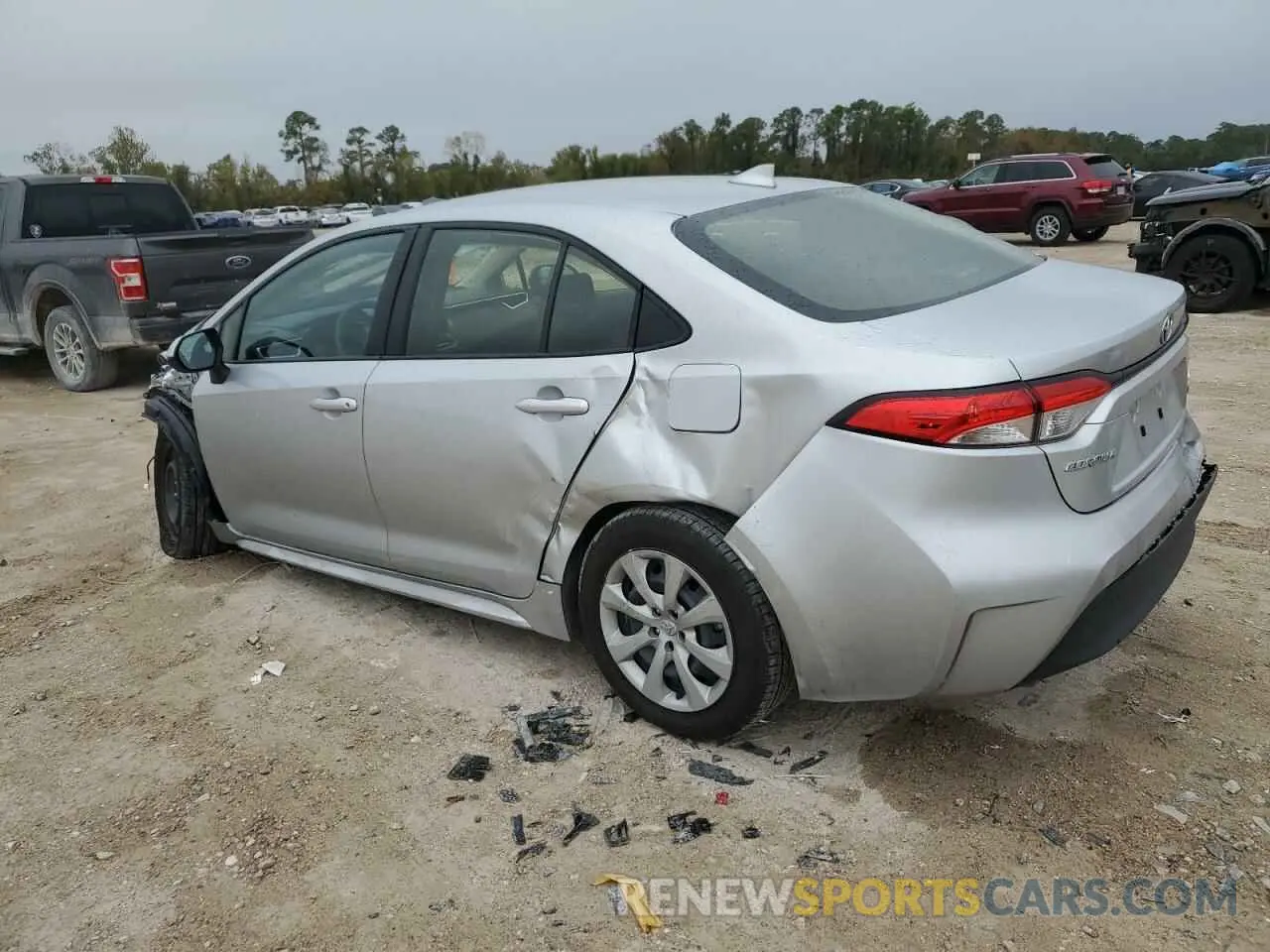 2 fotografías del automóvil dañado JTDBCMFE7R3048214 TOYOTA COROLLA 2024