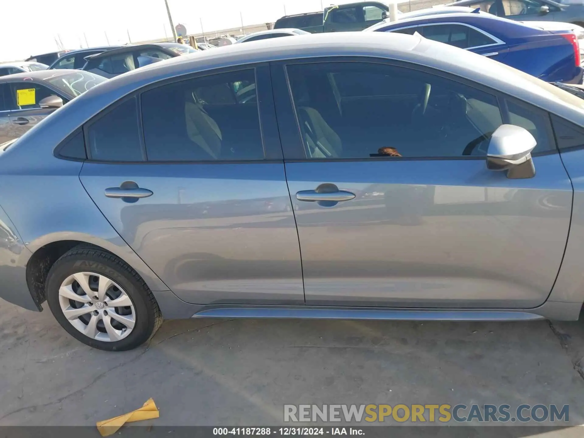 13 fotografías del automóvil dañado JTDBCMFE7R3055583 TOYOTA COROLLA 2024