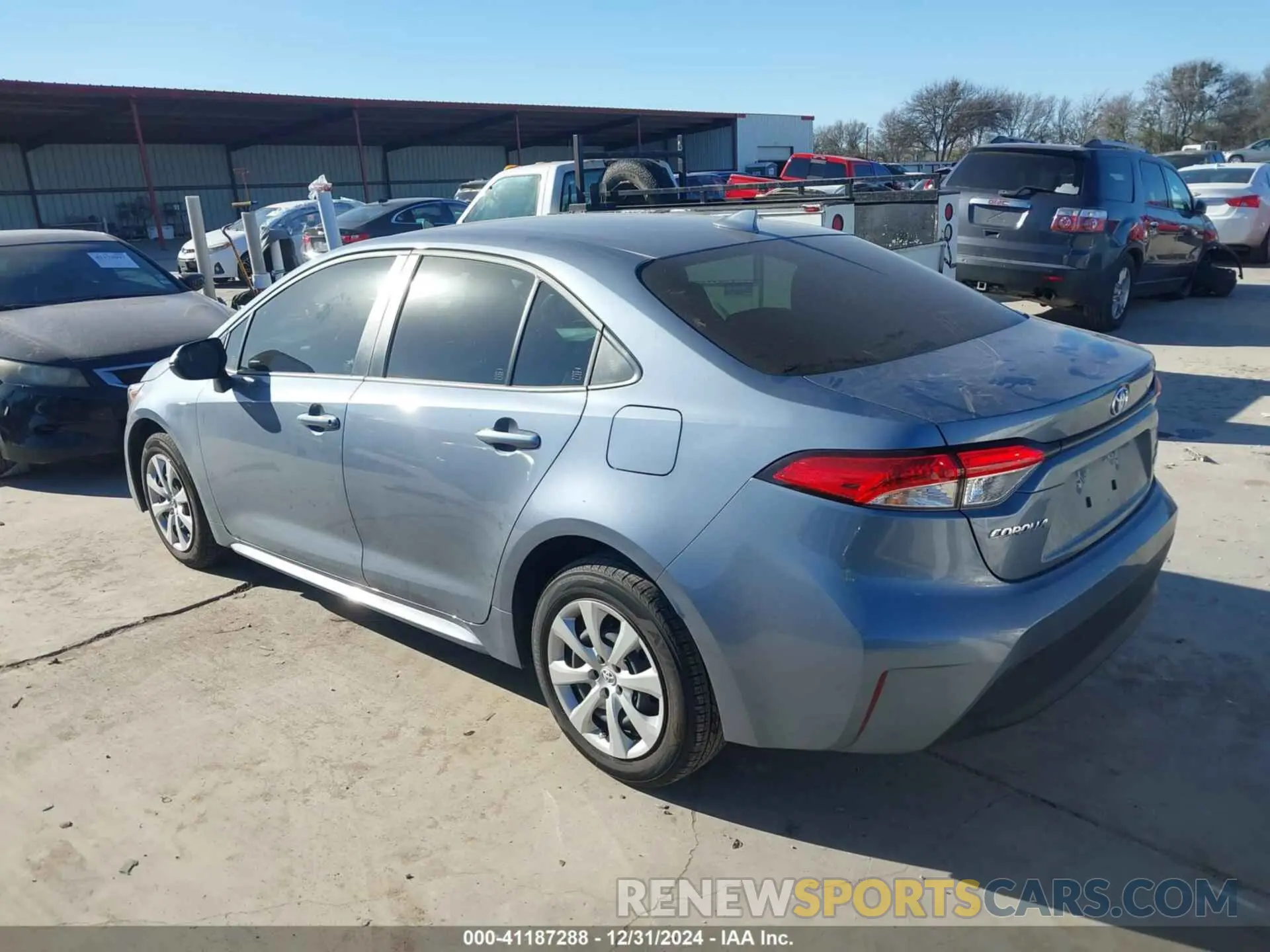 3 fotografías del automóvil dañado JTDBCMFE7R3055583 TOYOTA COROLLA 2024