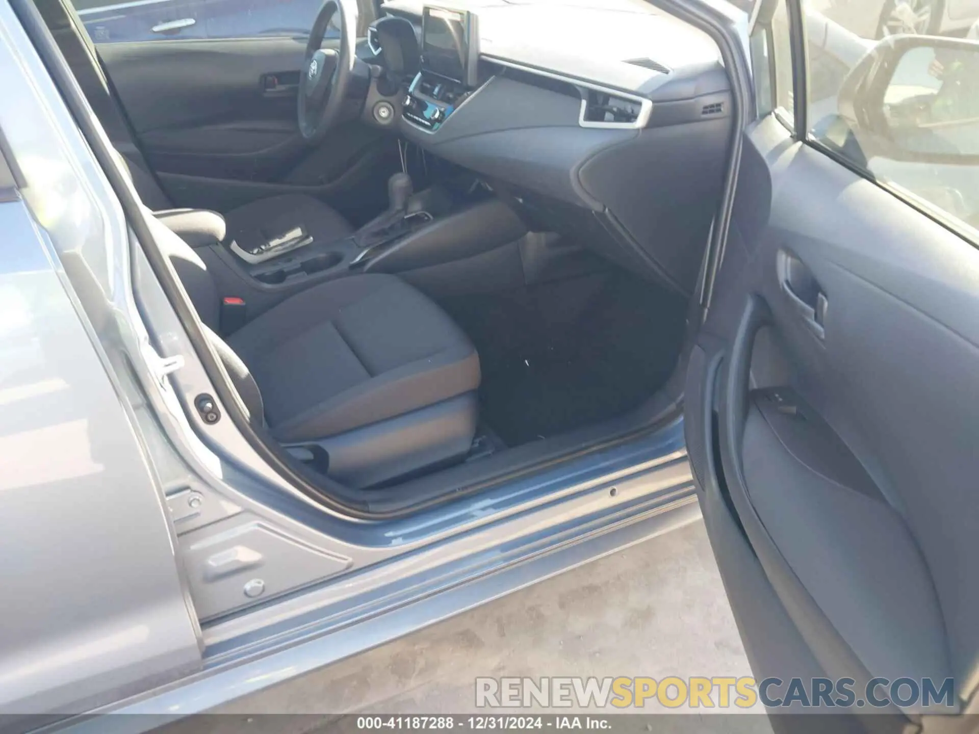 5 fotografías del automóvil dañado JTDBCMFE7R3055583 TOYOTA COROLLA 2024