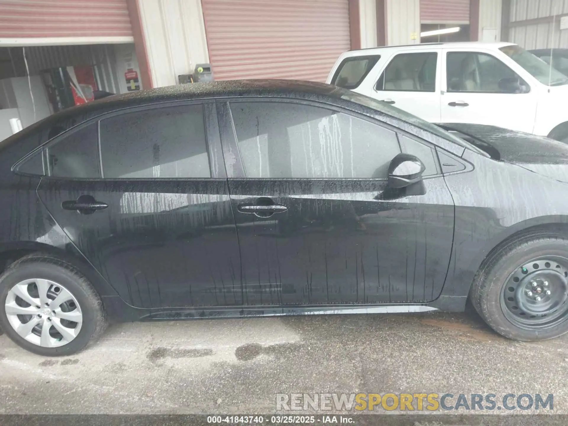 13 fotografías del automóvil dañado JTDBCMFE7R3055647 TOYOTA COROLLA 2024