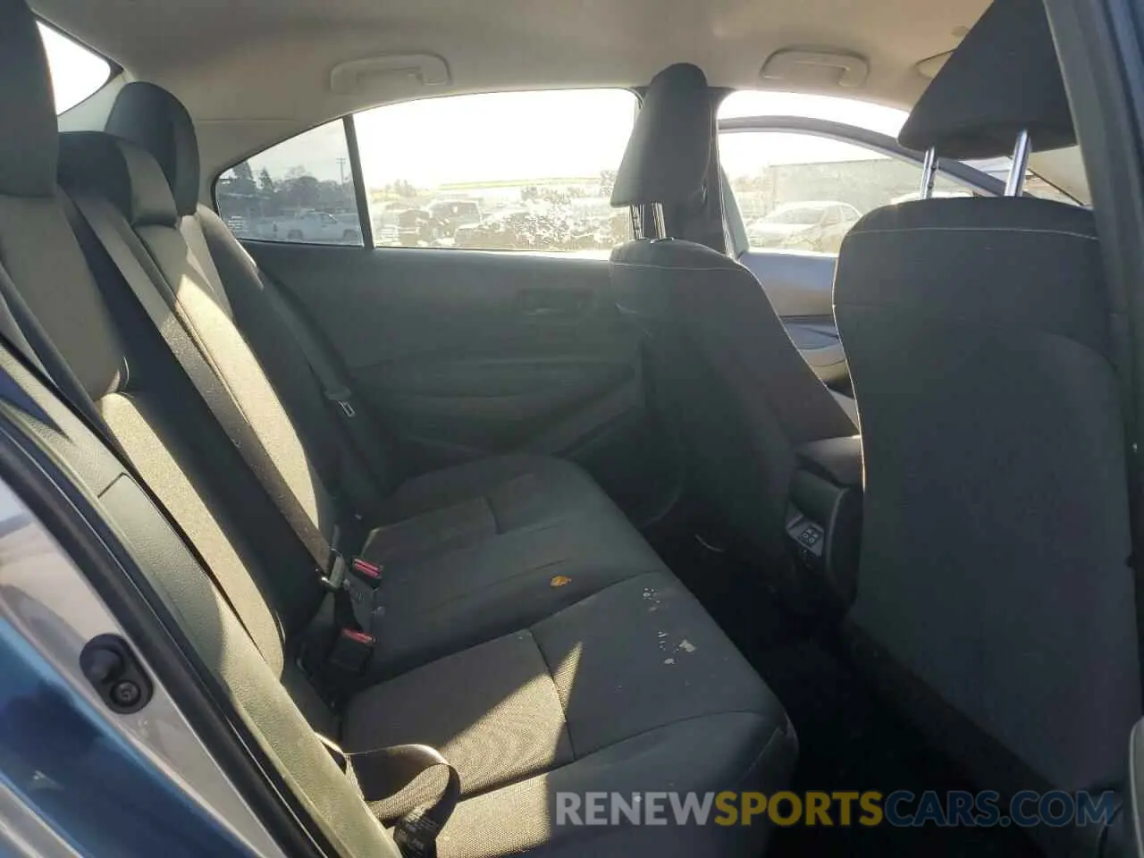 11 fotografías del automóvil dañado JTDBCMFE7RJ021526 TOYOTA COROLLA 2024