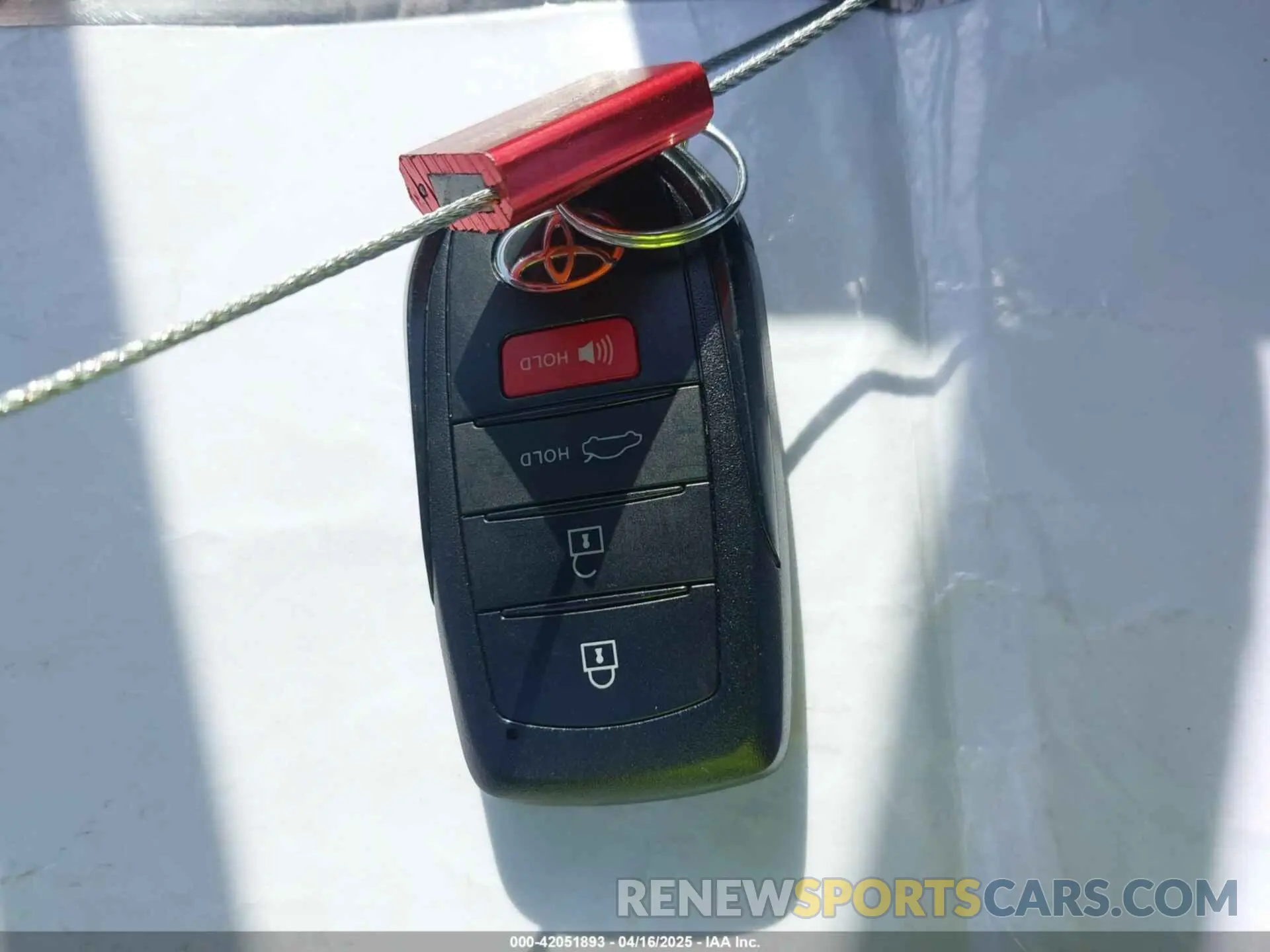 11 fotografías del automóvil dañado JTDBCMFE7RJ023311 TOYOTA COROLLA 2024