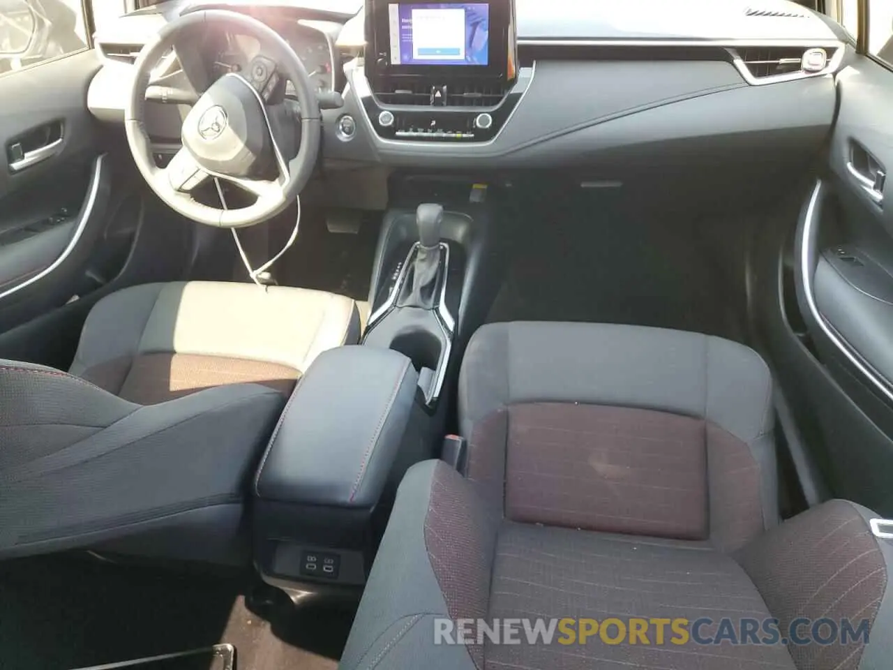 8 fotografías del automóvil dañado JTDBCMFE7RJ033563 TOYOTA COROLLA 2024