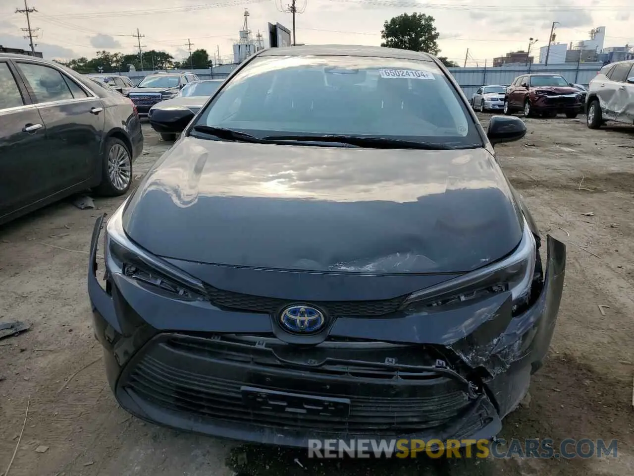 5 fotografías del automóvil dañado JTDBCMFE8R3048304 TOYOTA COROLLA 2024