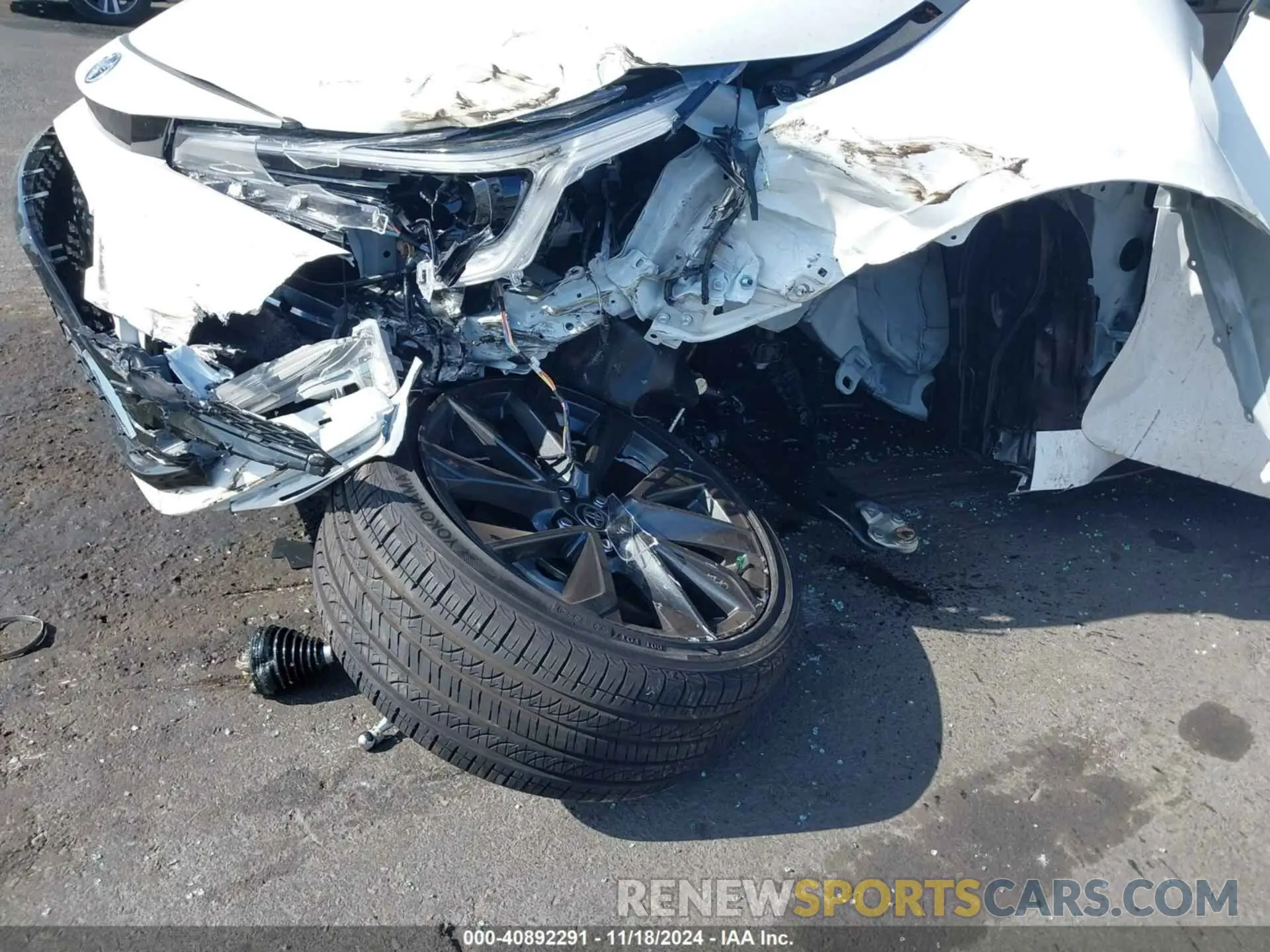 6 fotografías del automóvil dañado JTDBCMFE8R3062977 TOYOTA COROLLA 2024