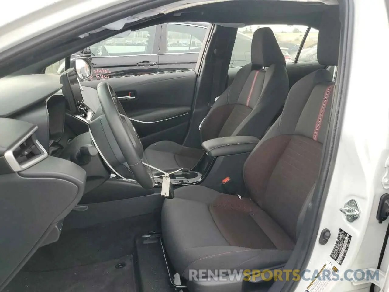 7 fotografías del automóvil dañado JTDBCMFE8RJ034043 TOYOTA COROLLA 2024