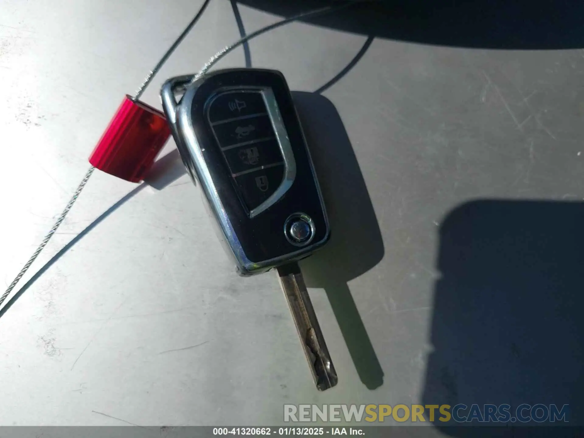 11 fotografías del automóvil dañado JTDBCMFE9R3040938 TOYOTA COROLLA 2024