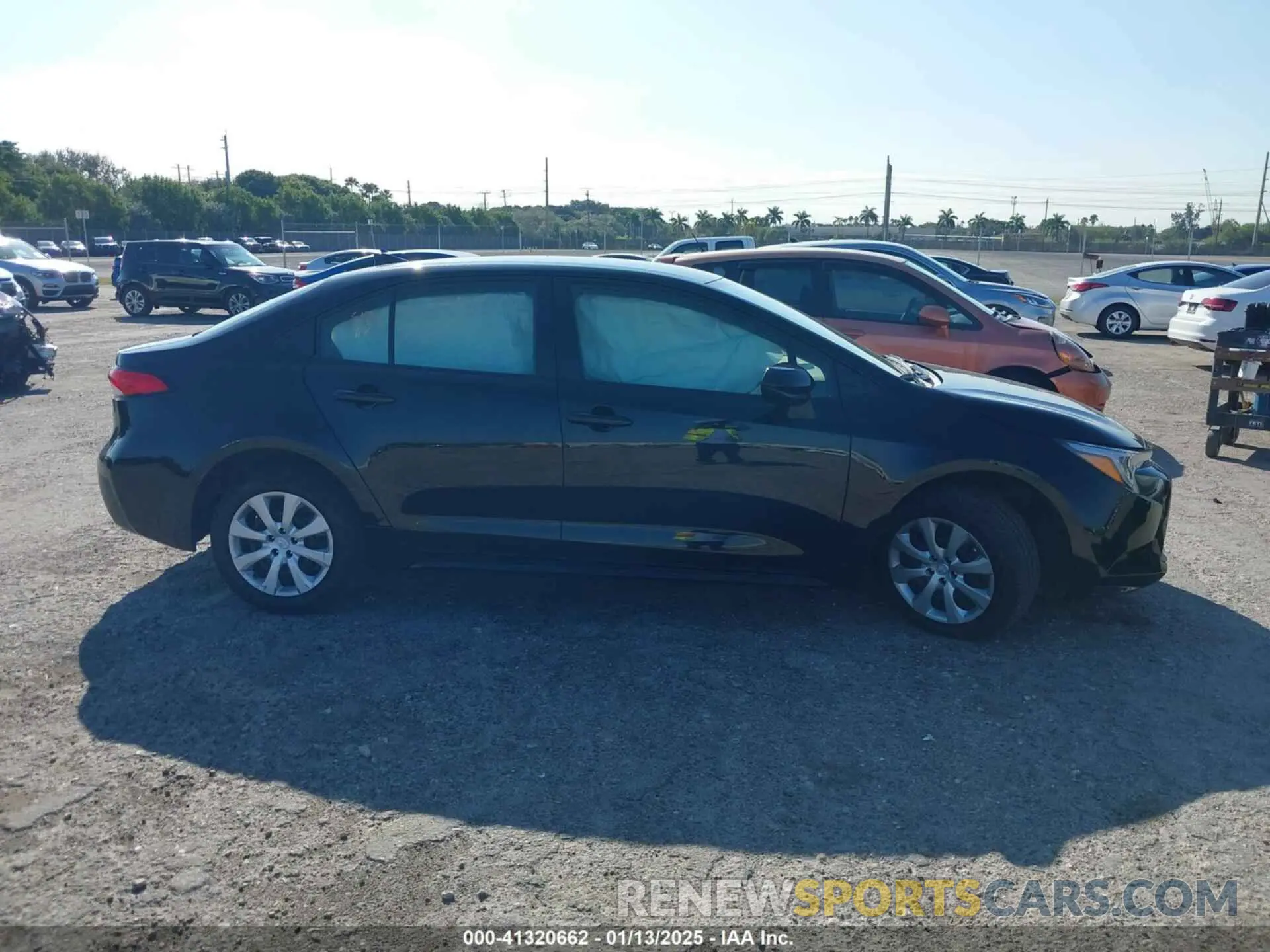 13 fotografías del automóvil dañado JTDBCMFE9R3040938 TOYOTA COROLLA 2024
